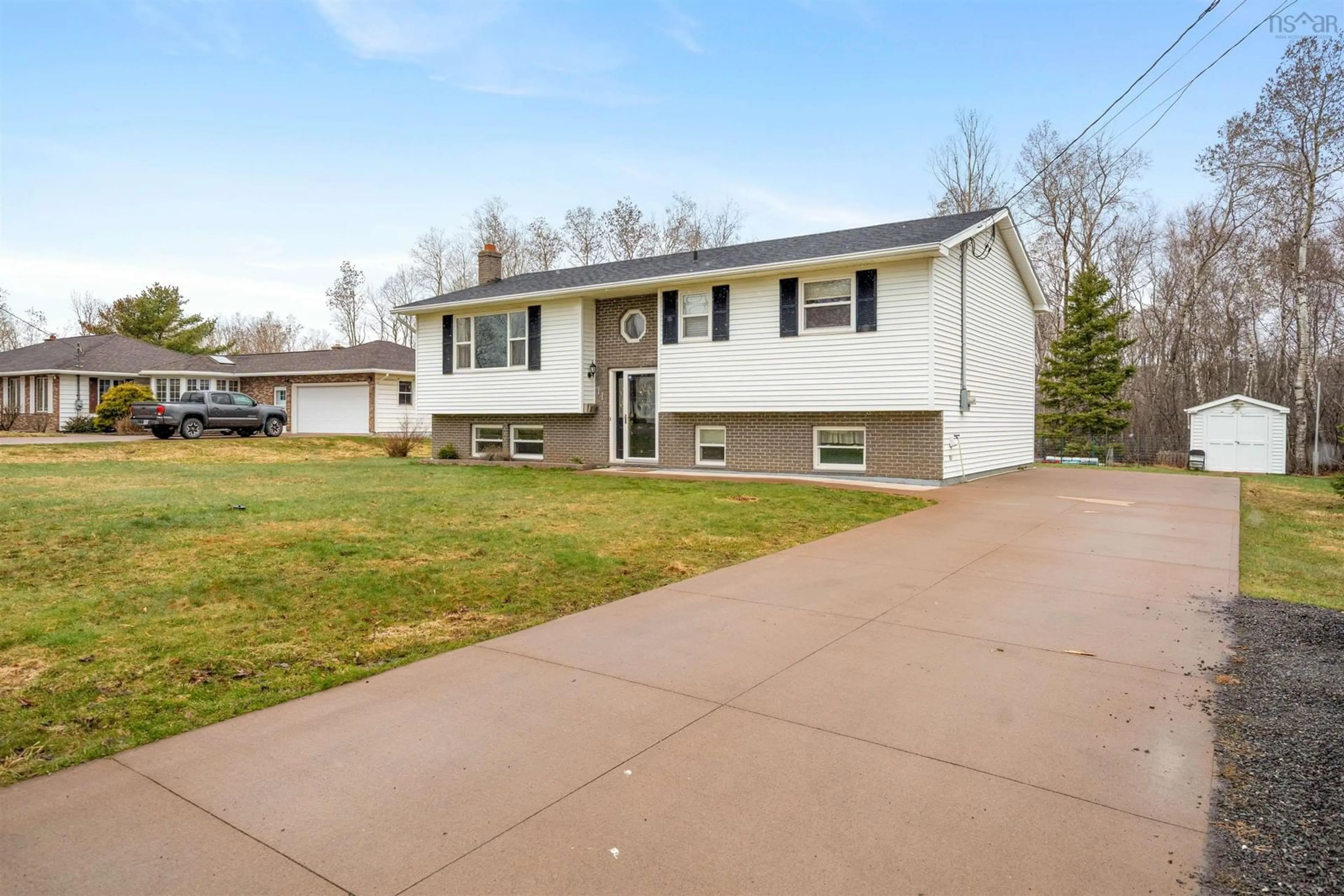 Home with vinyl exterior material, street for 11 St. Andrews Crt, Stellarton Nova Scotia B0K 1S0
