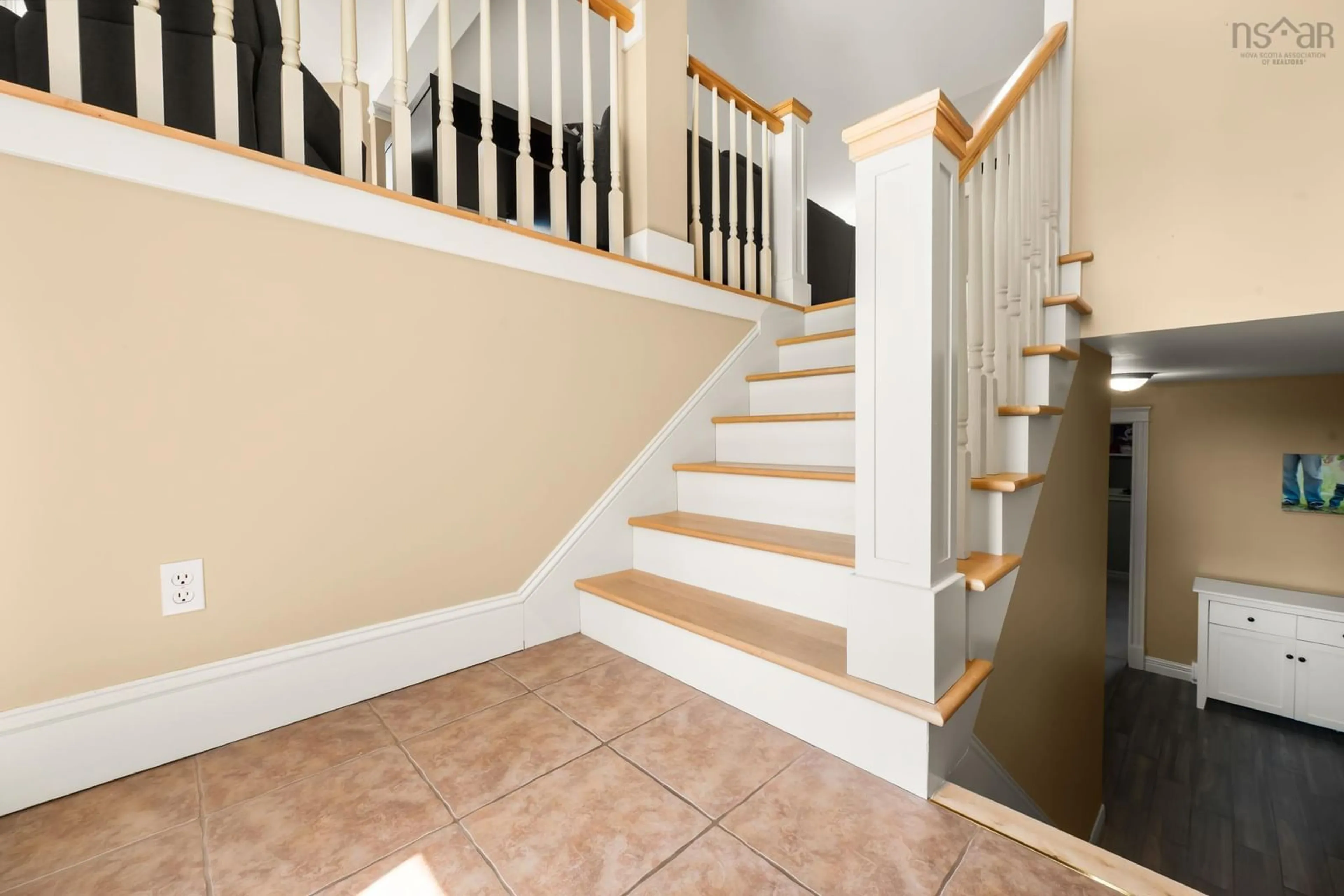 Stairs for 59 Laurel St, Kingston Nova Scotia B0P 1R0
