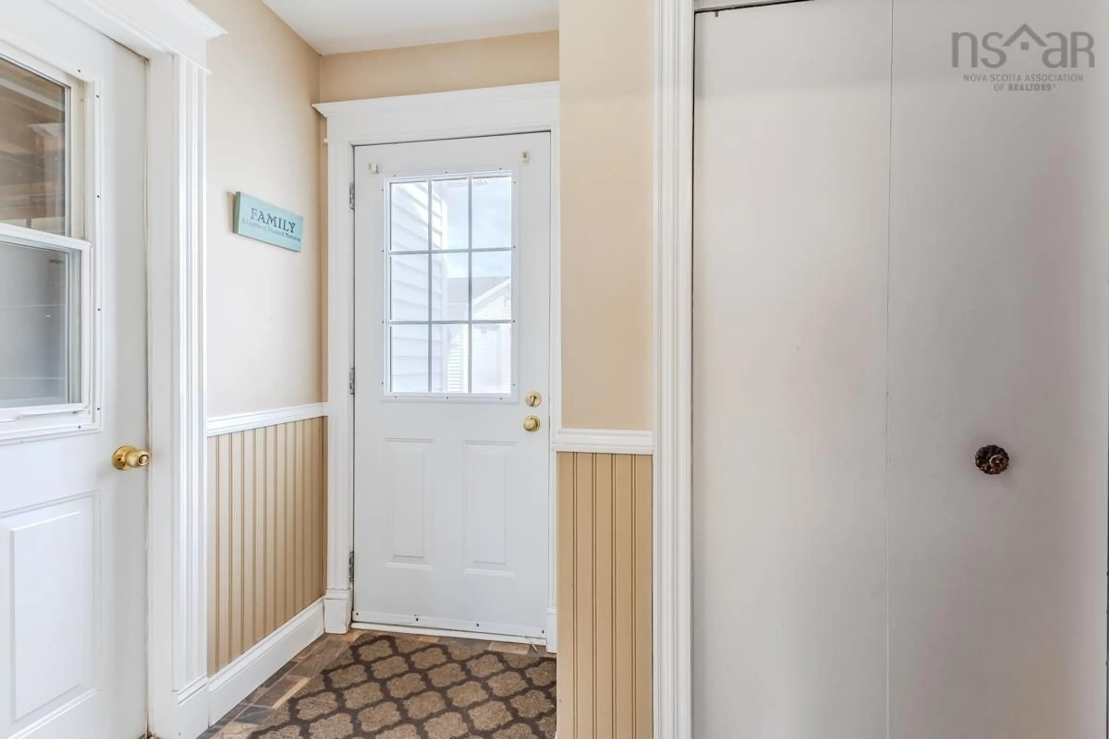 Indoor entryway for 13011 Highway 2, Central Onslow Nova Scotia B6L 5C7