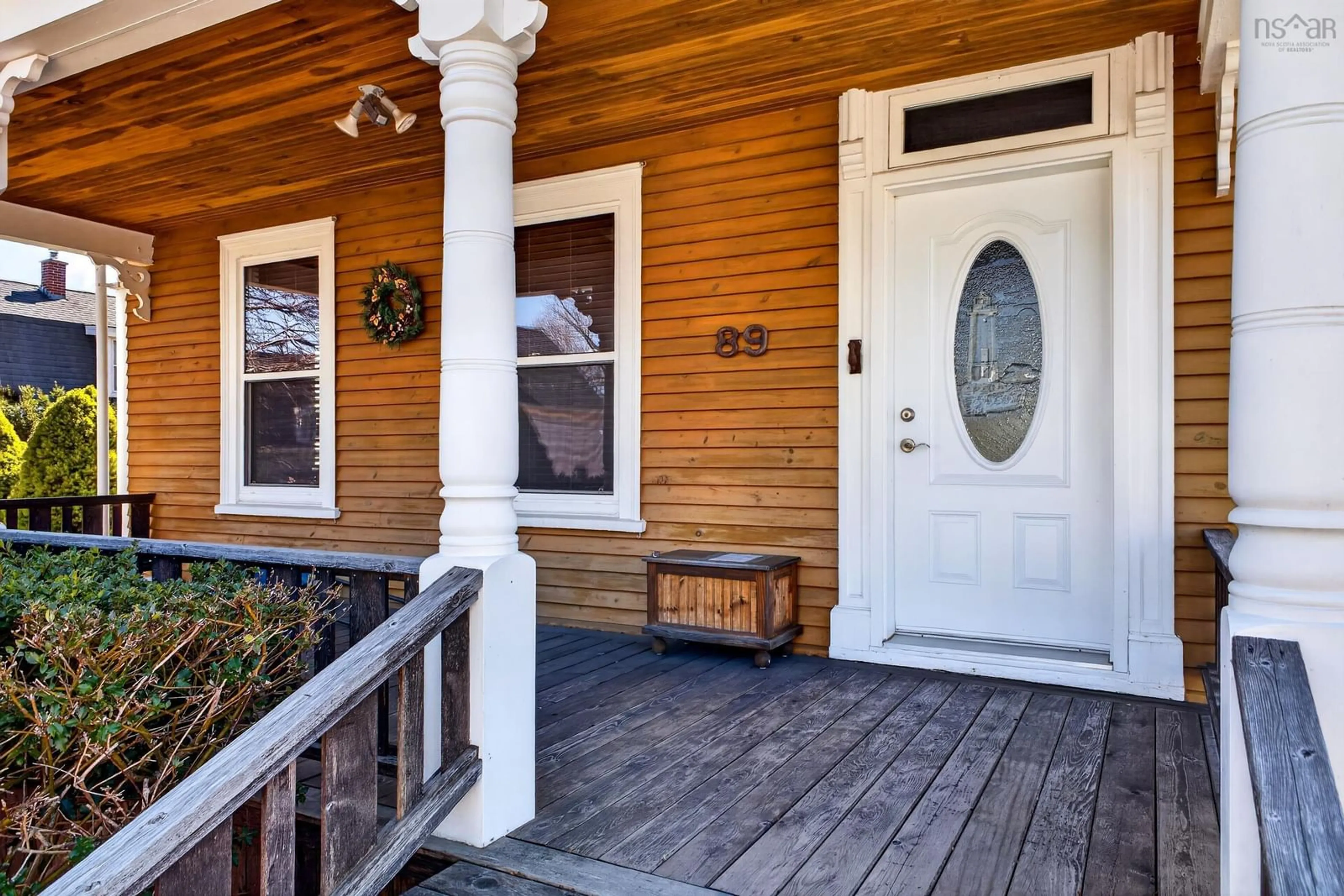 Indoor entryway for 89 Welsford St, Pictou Nova Scotia B0K 1H0