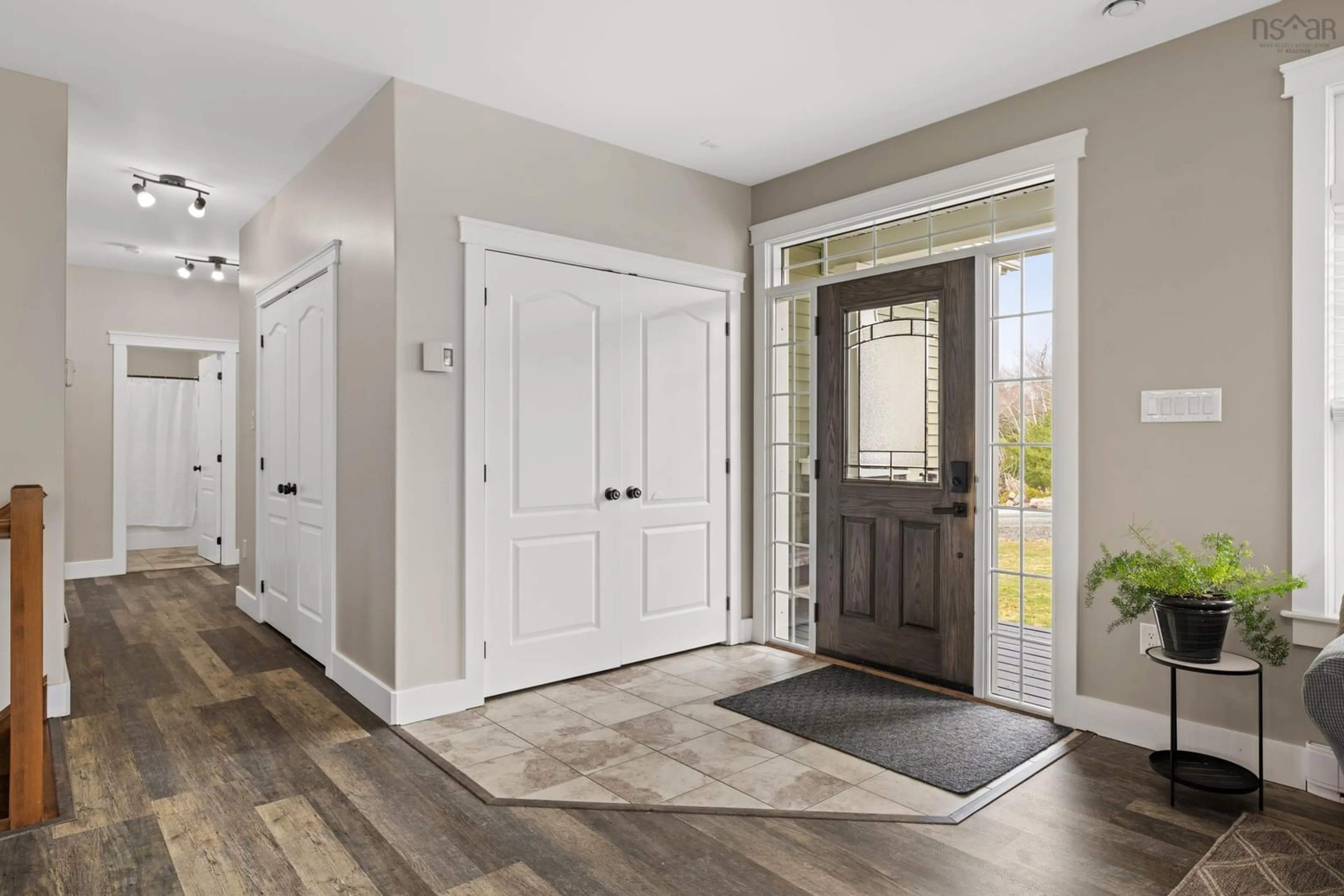 Indoor entryway for 152 Sawgrass Dr, Oakfield Nova Scotia B2T 0E9