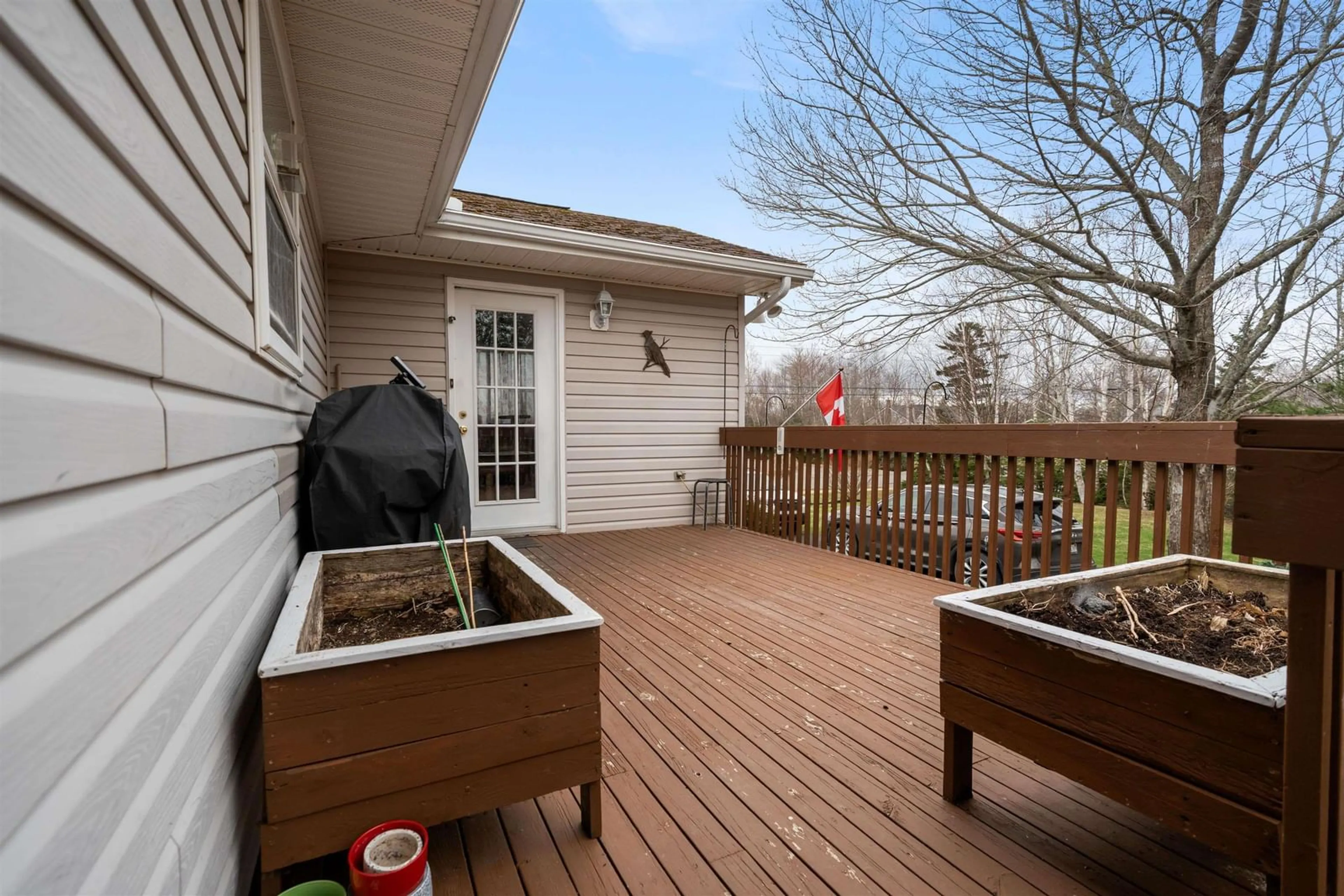 Patio, unknown for 156 Teviot Pl, Valley Nova Scotia B6L 4K7