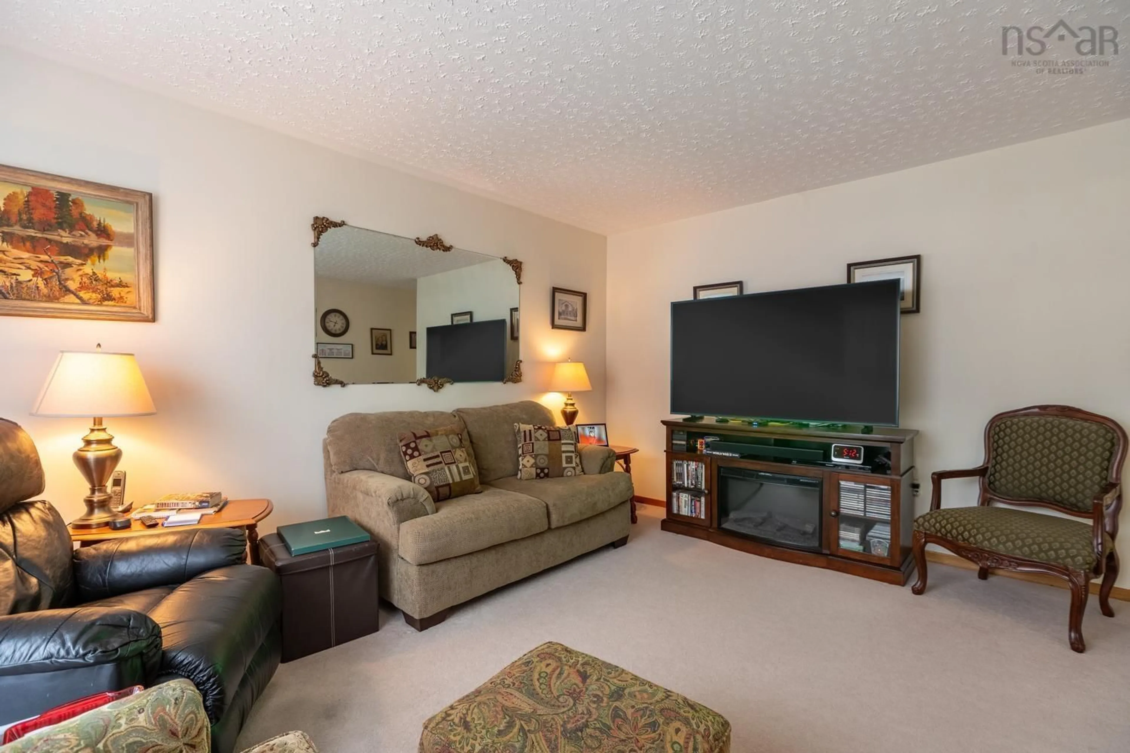 Living room with furniture, unknown for 145 Poplar Dr, Cole Harbour Nova Scotia B2W 2K7