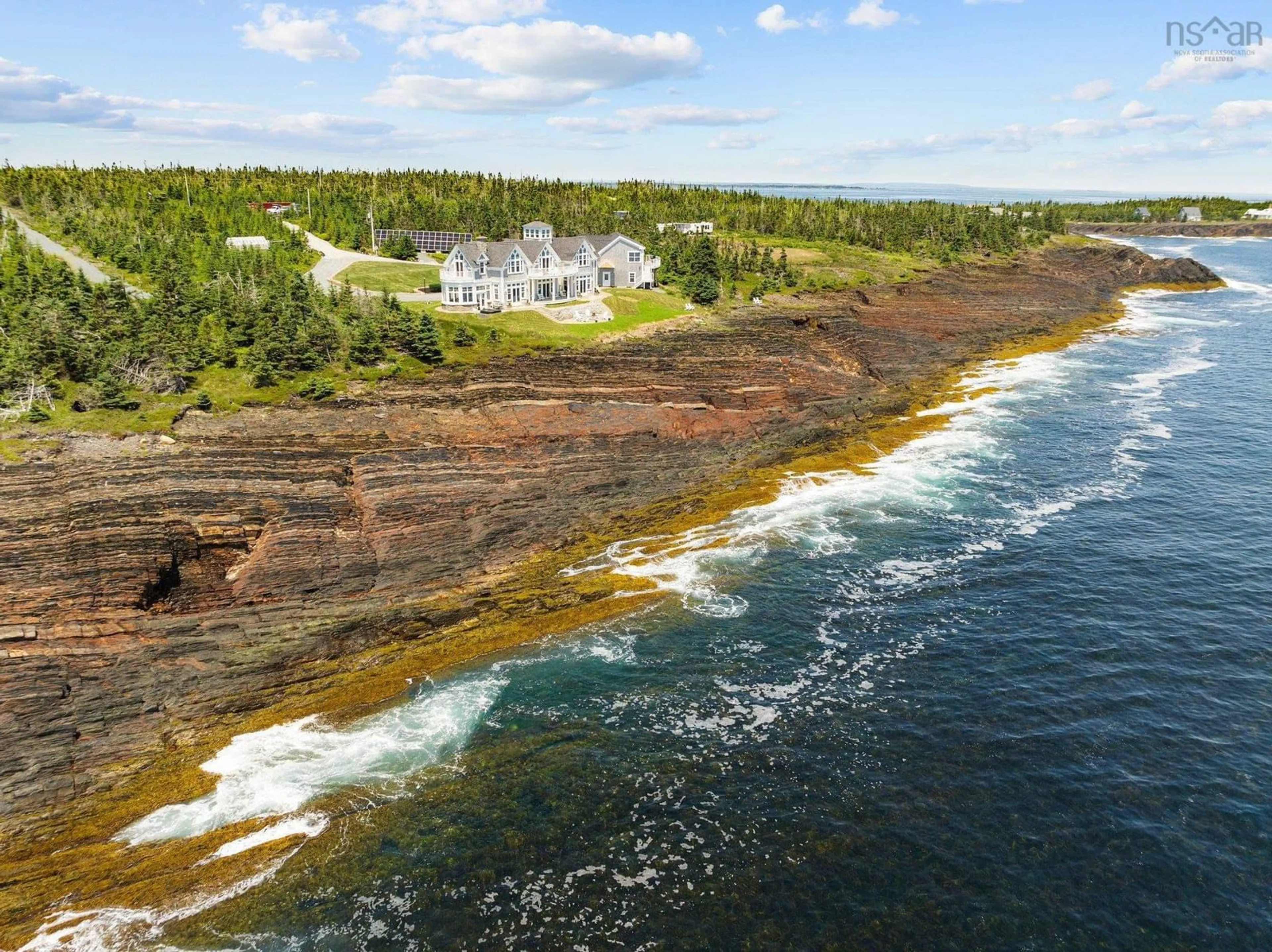 A pic from outside/outdoor area/front of a property/back of a property/a pic from drone, water/lake/river/ocean view for 368 Middle Rd, Kingsburg Nova Scotia B0J 2X0