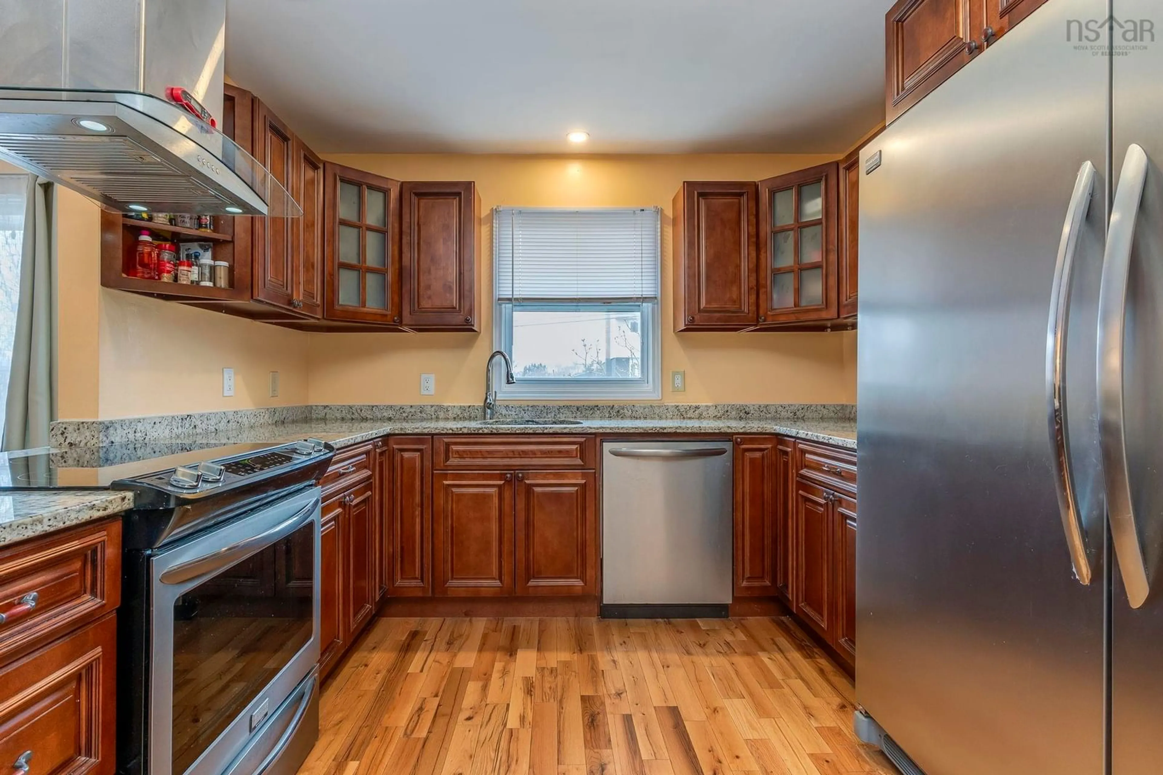 Standard kitchen, unknown for 404 Poplar Dr, Dartmouth Nova Scotia B2W 4L1