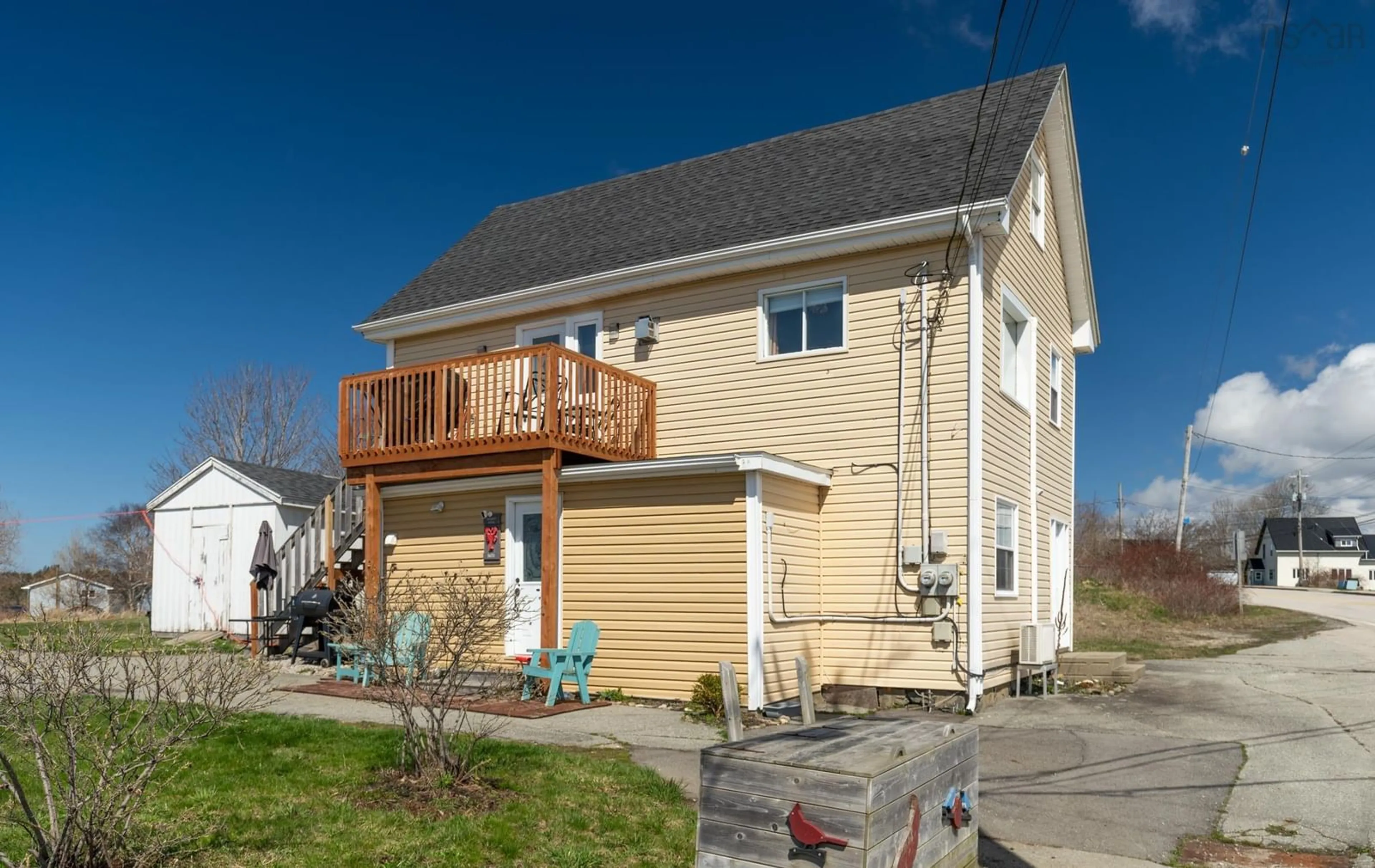Patio, street for 805 Highway 1, Hebron Nova Scotia B5A 5Z5