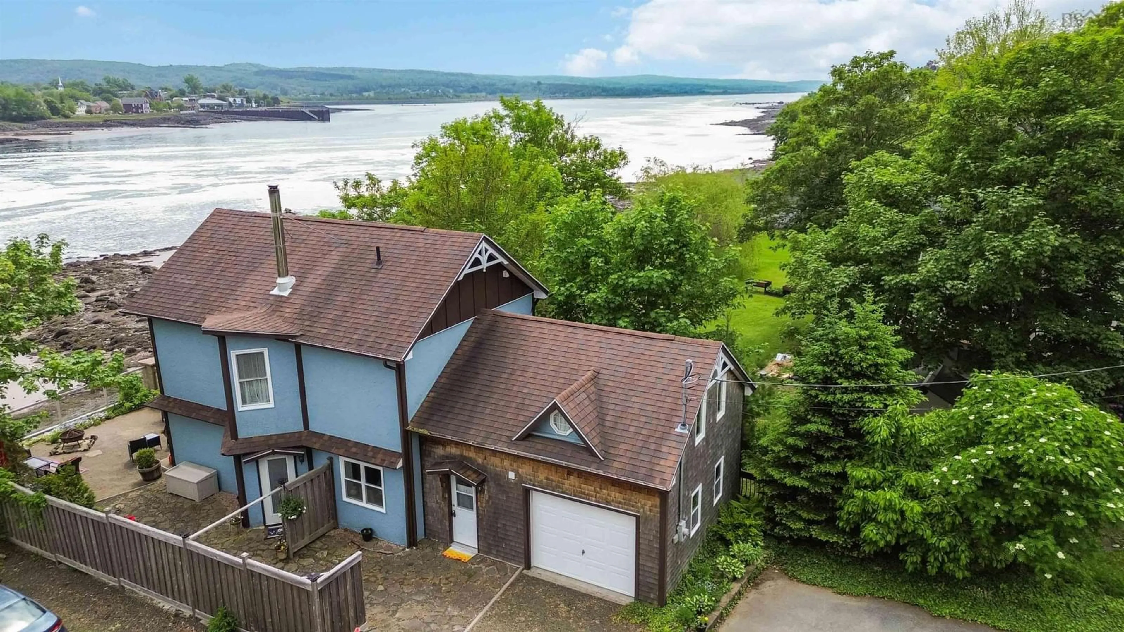 A pic from outside/outdoor area/front of a property/back of a property/a pic from drone, water/lake/river/ocean view for 5438 Granville Rd, Granville Ferry Nova Scotia B0S 1K0