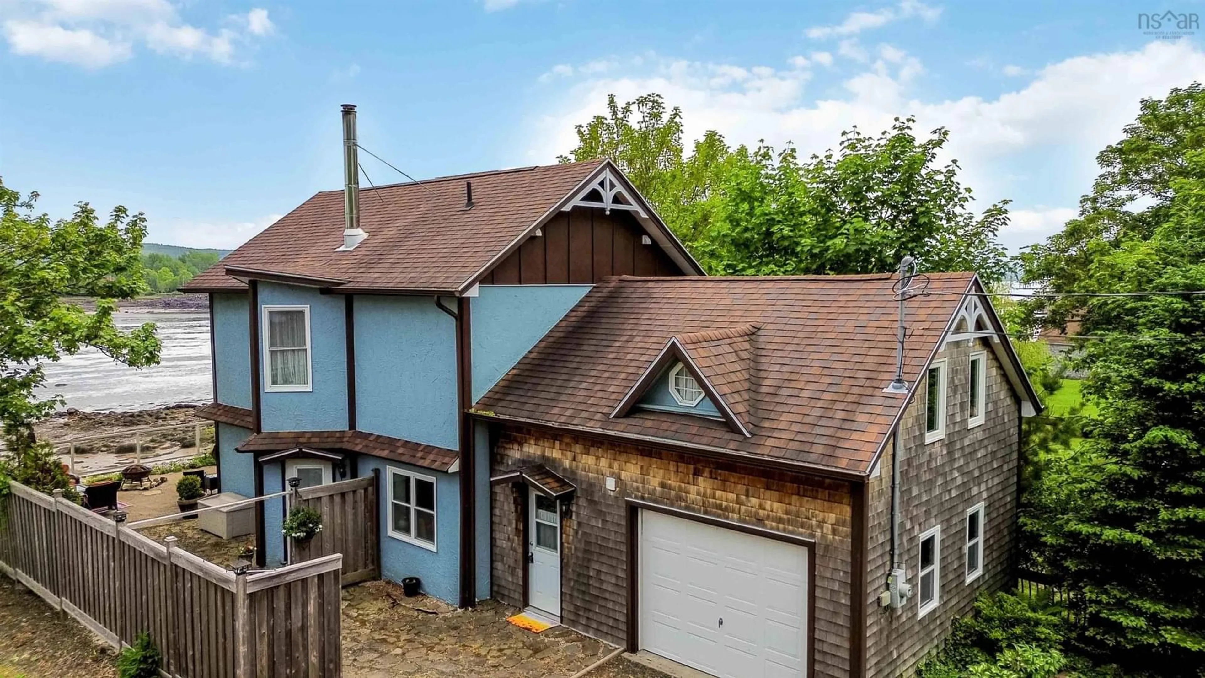 A pic from outside/outdoor area/front of a property/back of a property/a pic from drone, unknown for 5438 Granville Rd, Granville Ferry Nova Scotia B0S 1K0