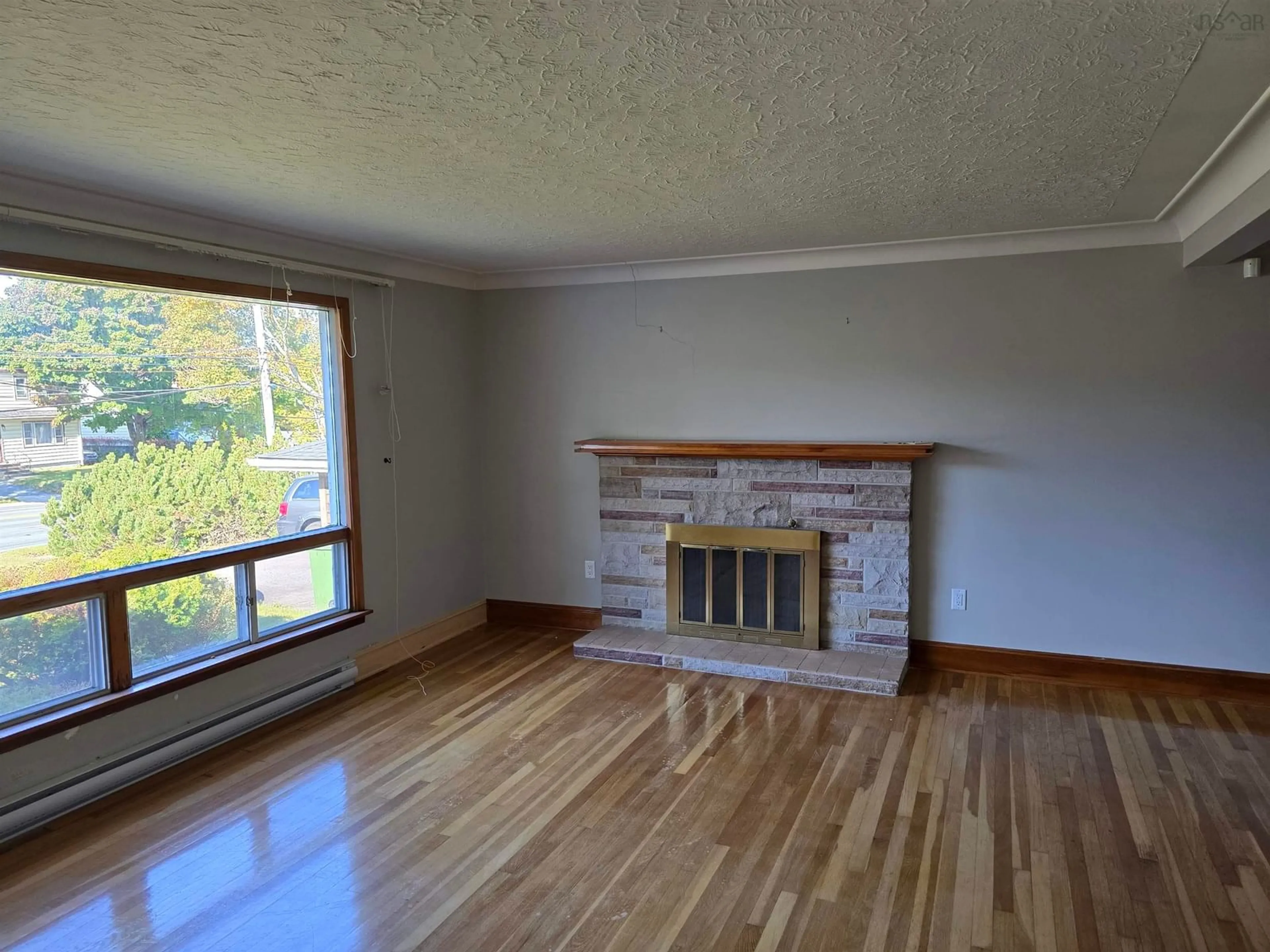 A pic of a room for 2975 Joseph Howe Dr, Halifax Nova Scotia B3L 4H1