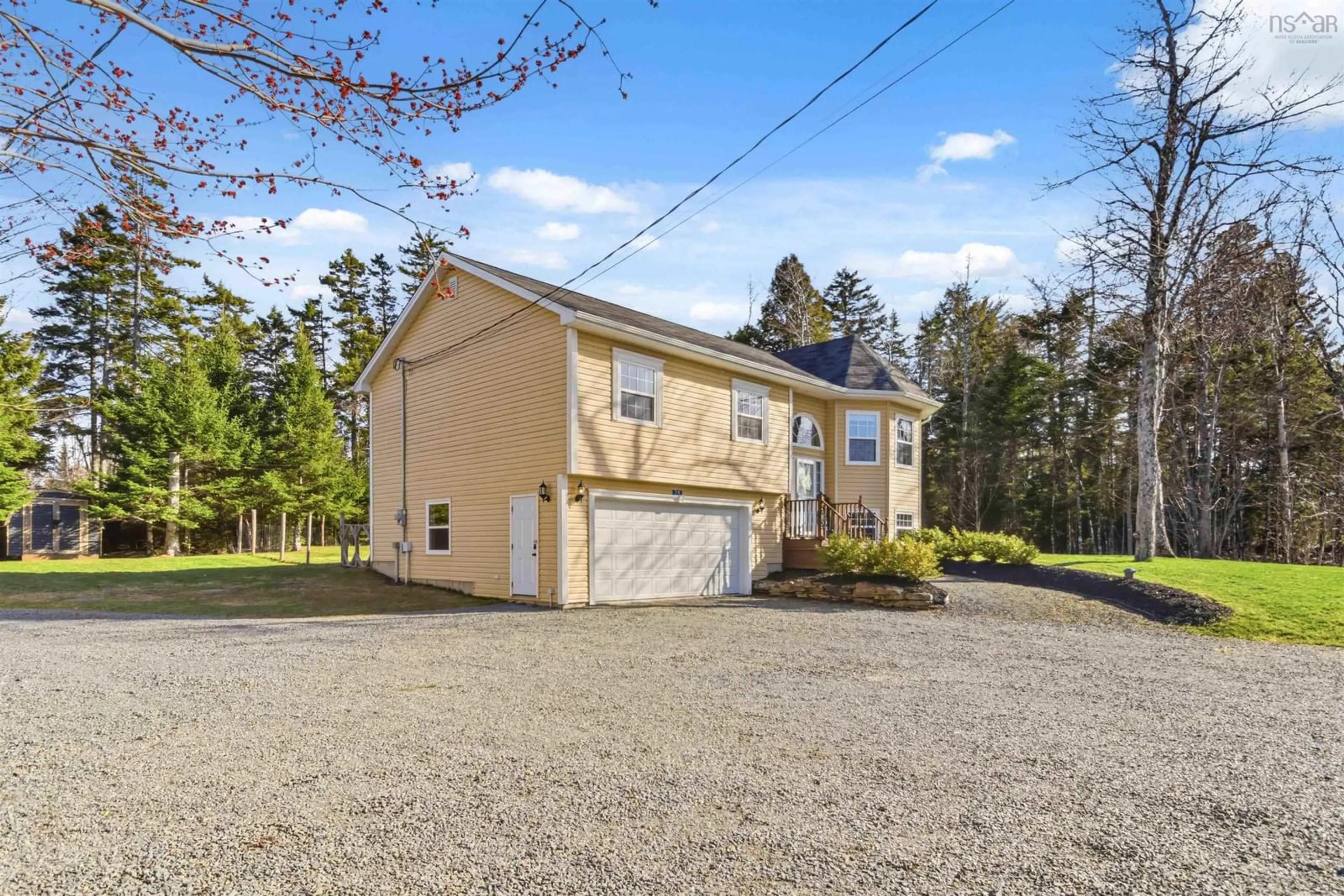A pic from outside/outdoor area/front of a property/back of a property/a pic from drone, street for 28 Tenshire Crt, Middle Sackville Nova Scotia B4E 0A9