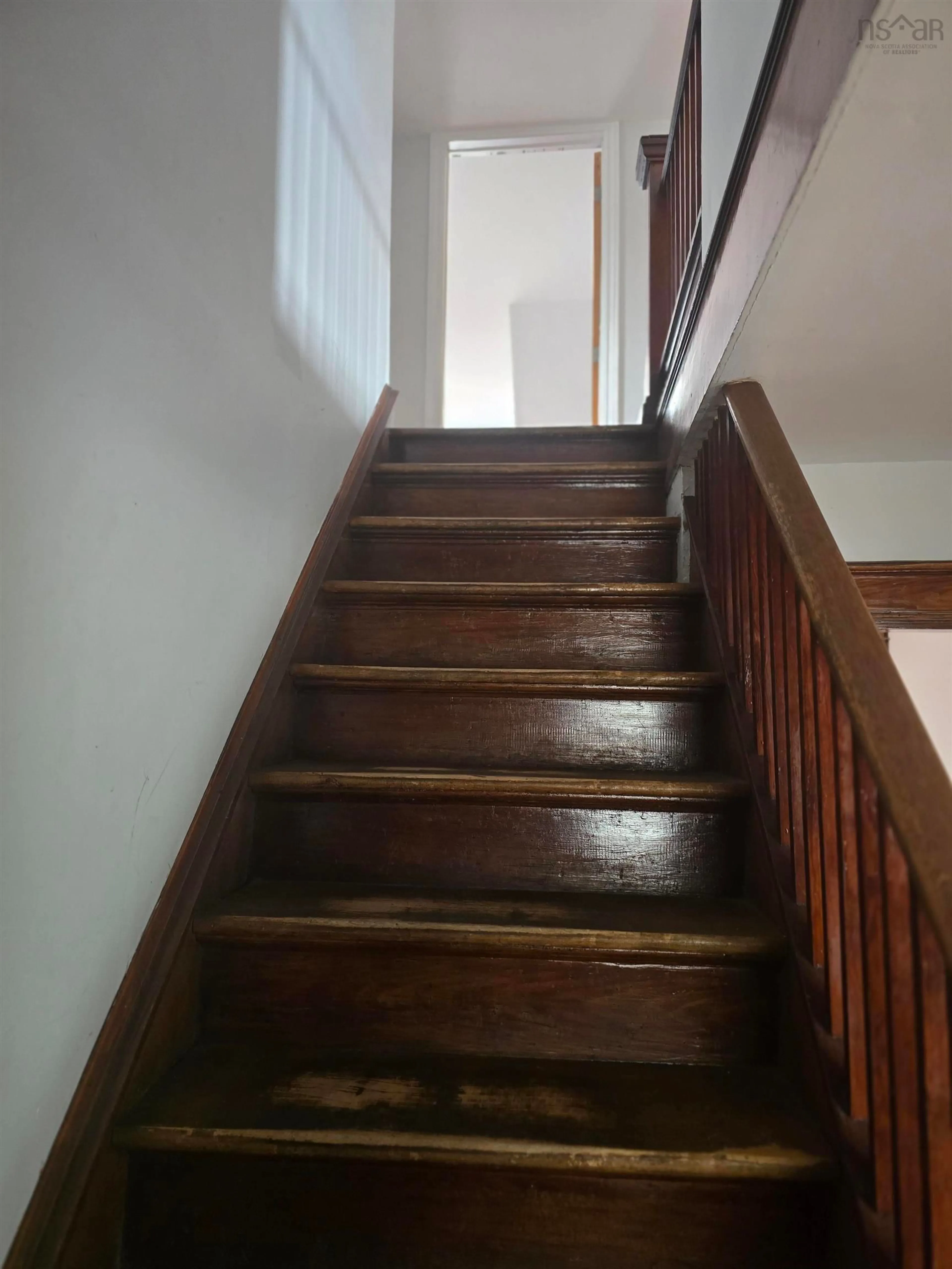 Stairs for 111 Tacoma Dr, Dartmouth Nova Scotia B2W 3E8
