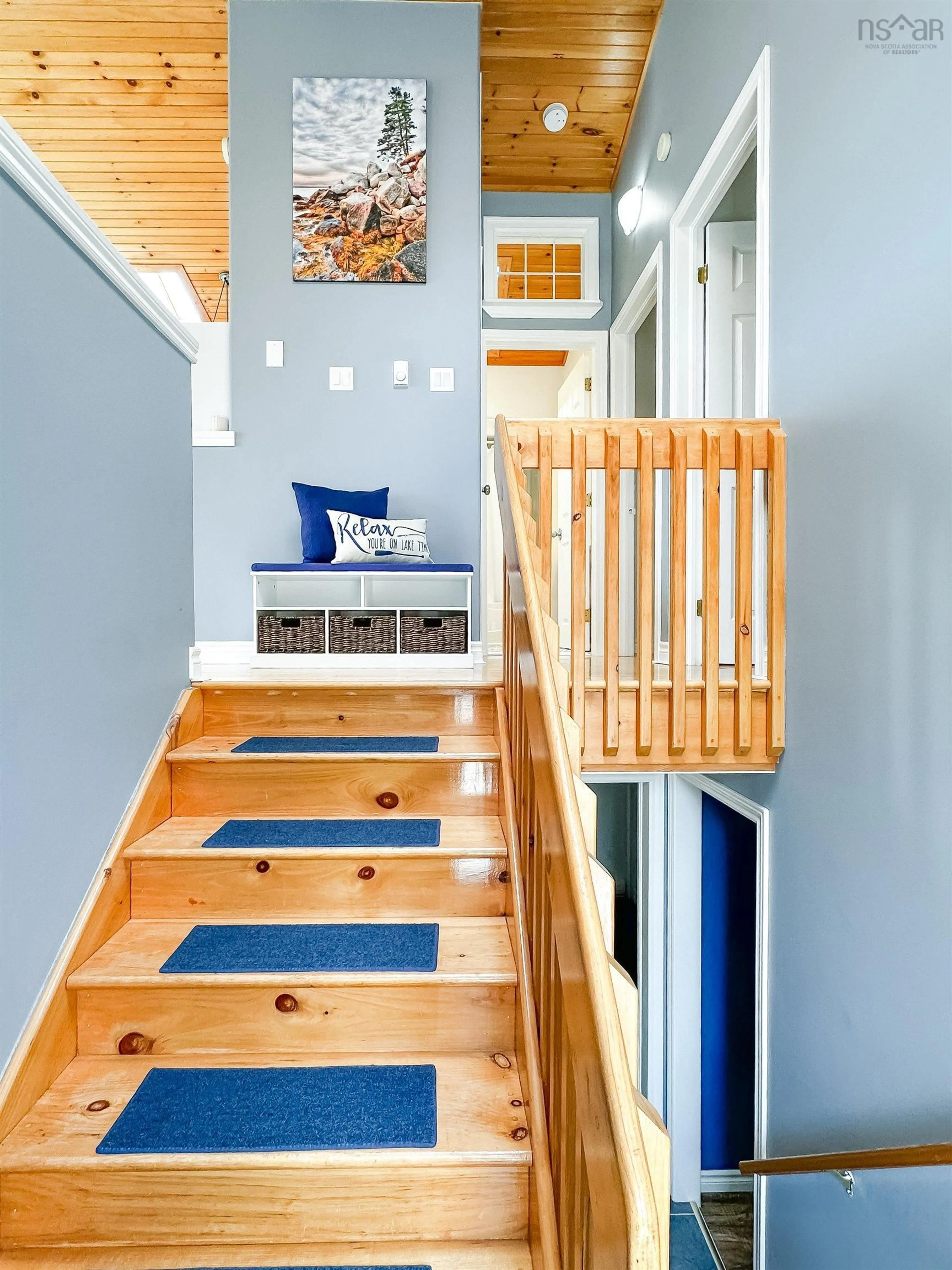 Indoor entryway for 158 Spruce Dr, Aylesford Lake Nova Scotia B0P 1C0