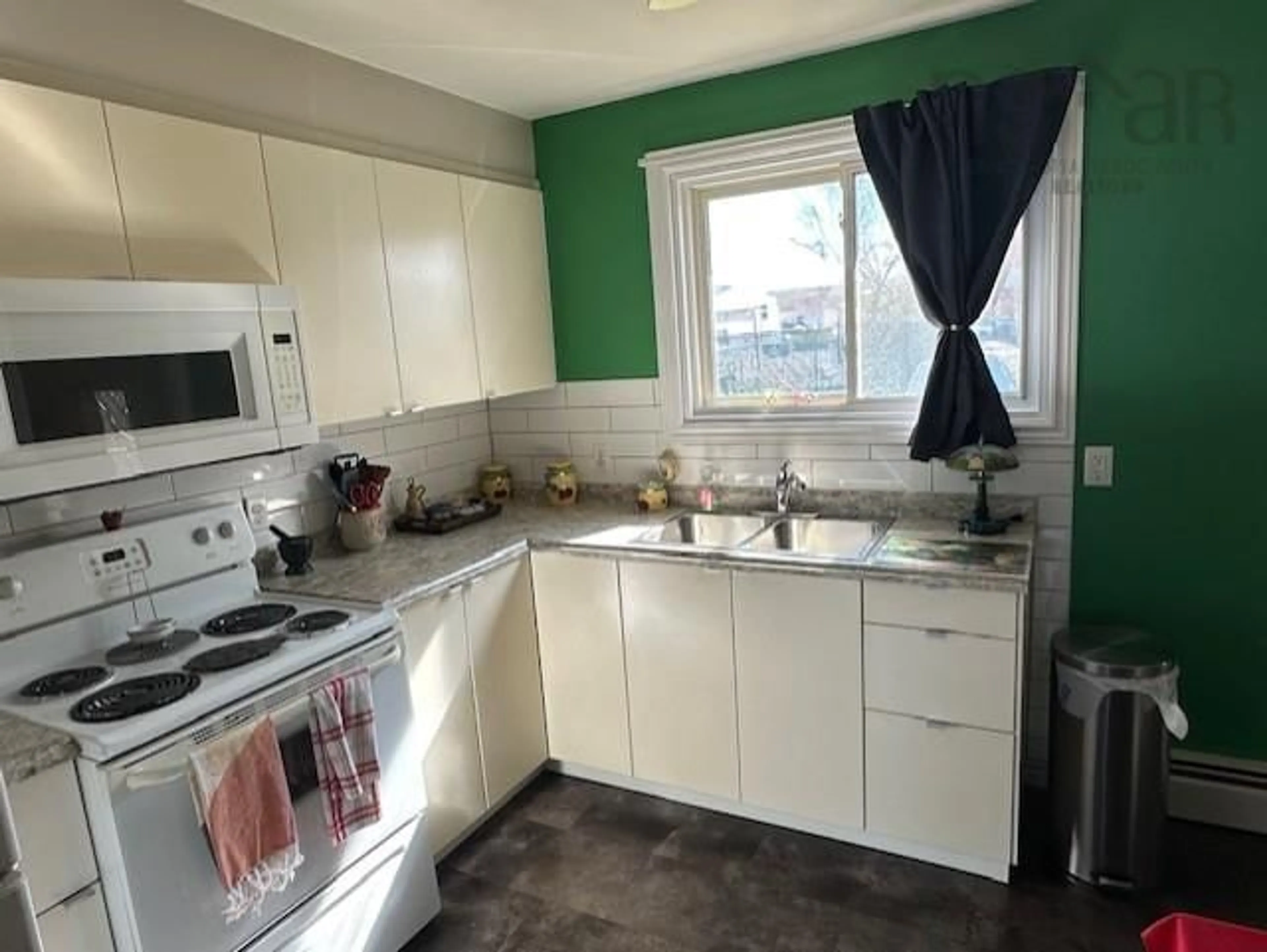 Standard kitchen, unknown for 750 Summer St, New Glasgow Nova Scotia B2H 3Y8