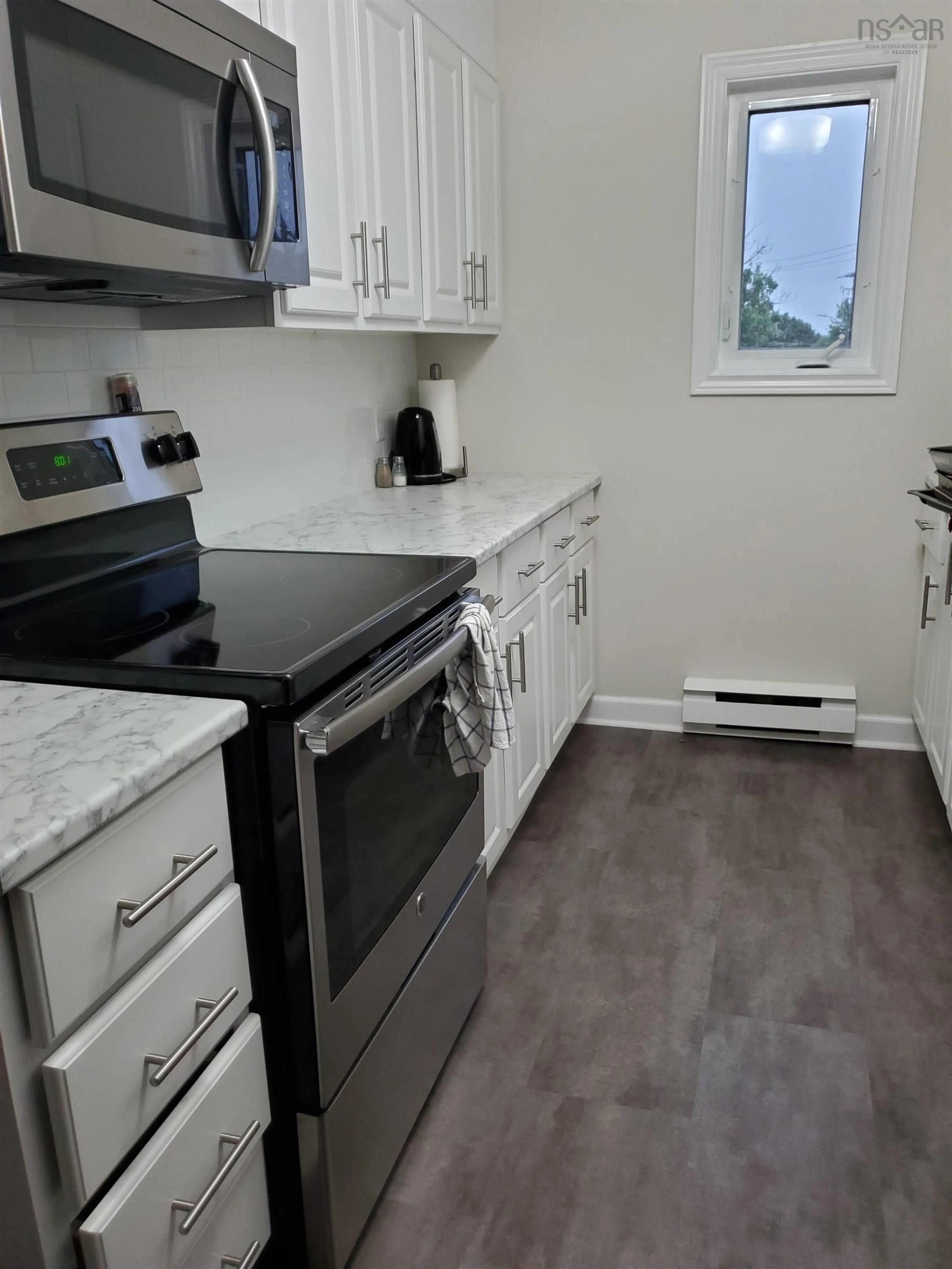 Standard kitchen, unknown for 158 Farnham Gate Rd #206, Halifax Nova Scotia B3M 3V8
