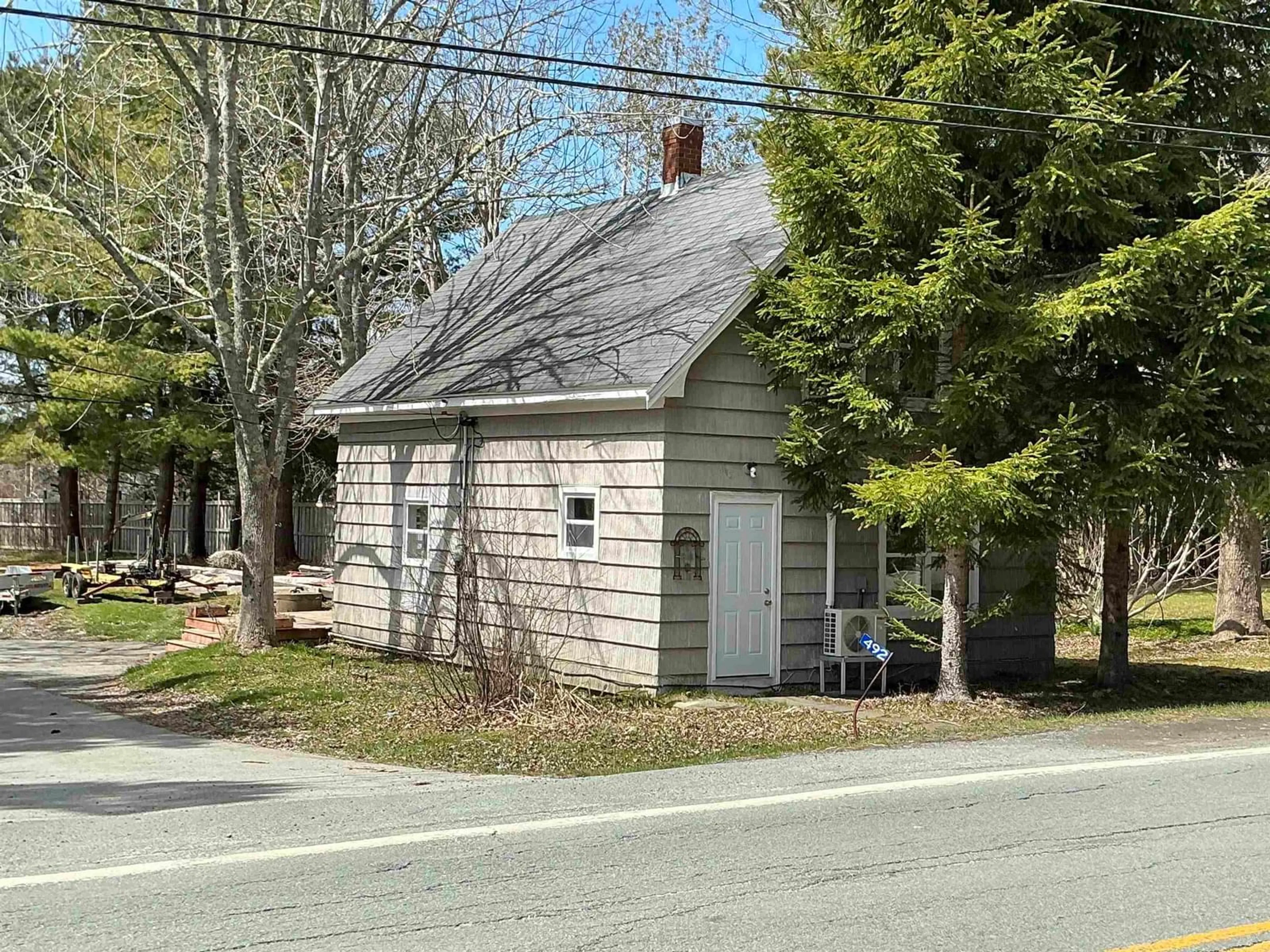 Shed for 492 Highway 8, Milton Nova Scotia B0T 1P0