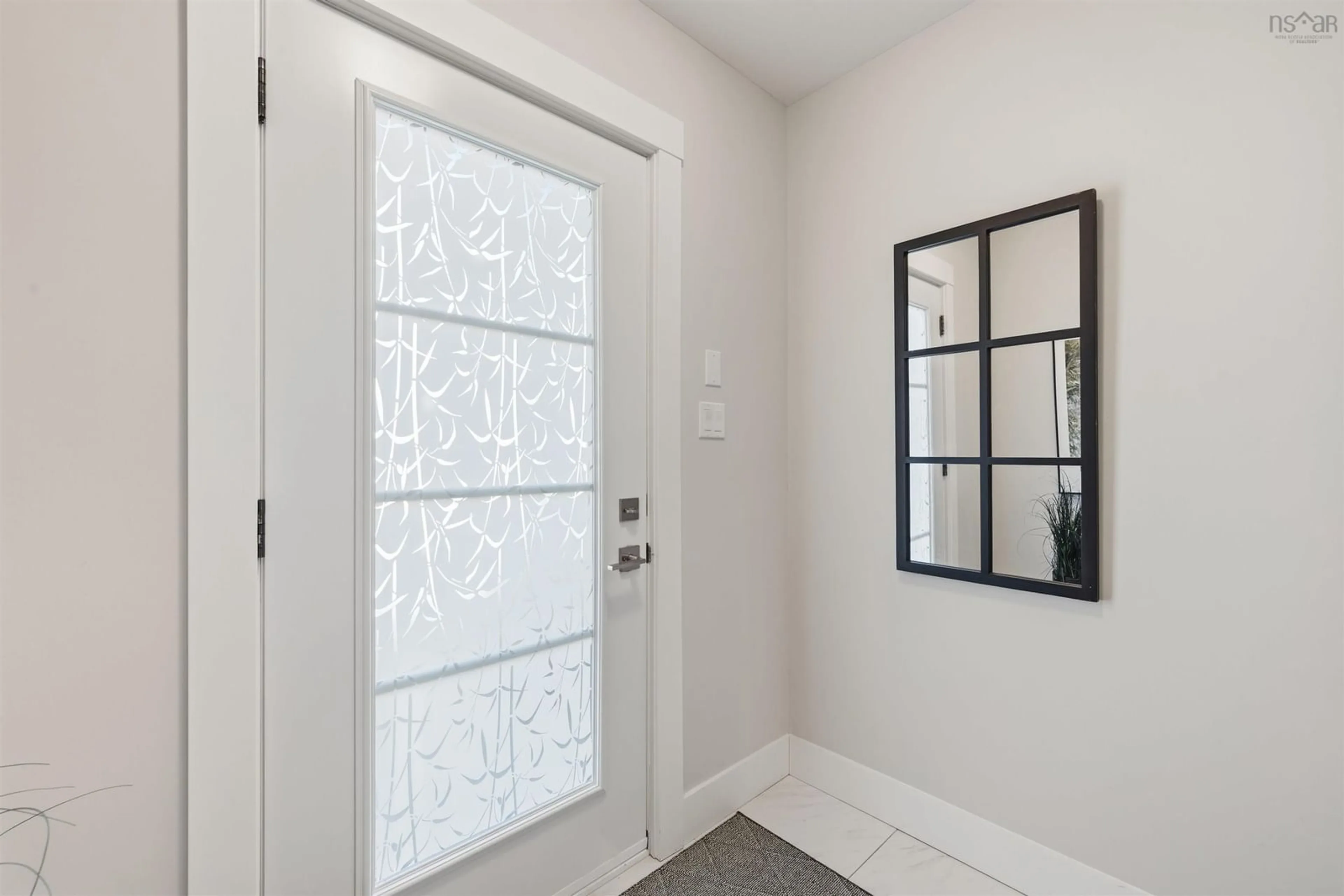 Indoor entryway for 105 Titanium Cres, Halifax Nova Scotia B3P 0J3