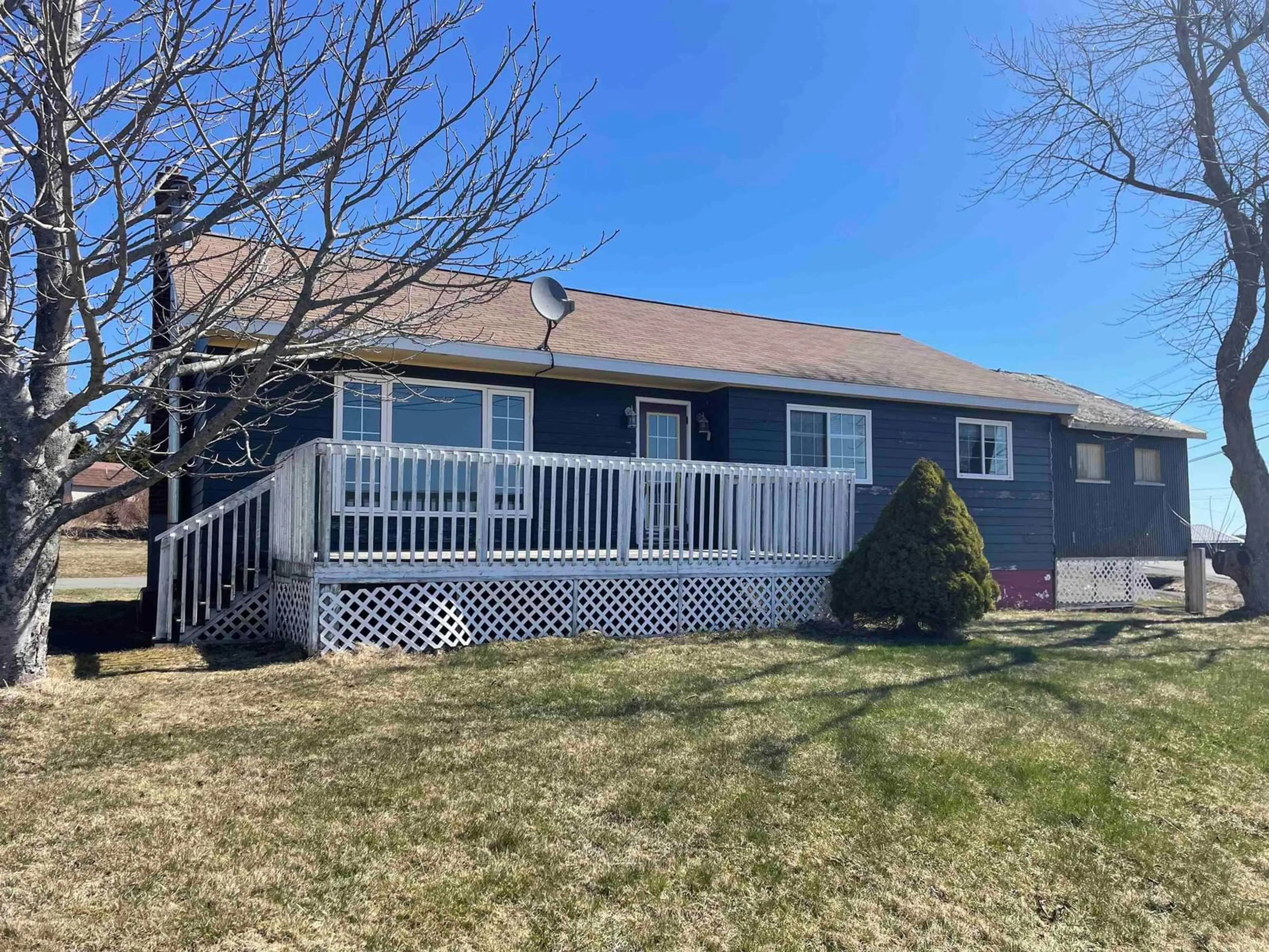 Home with vinyl exterior material, unknown for 2685 High Rd, Arichat Nova Scotia B0E 1A0