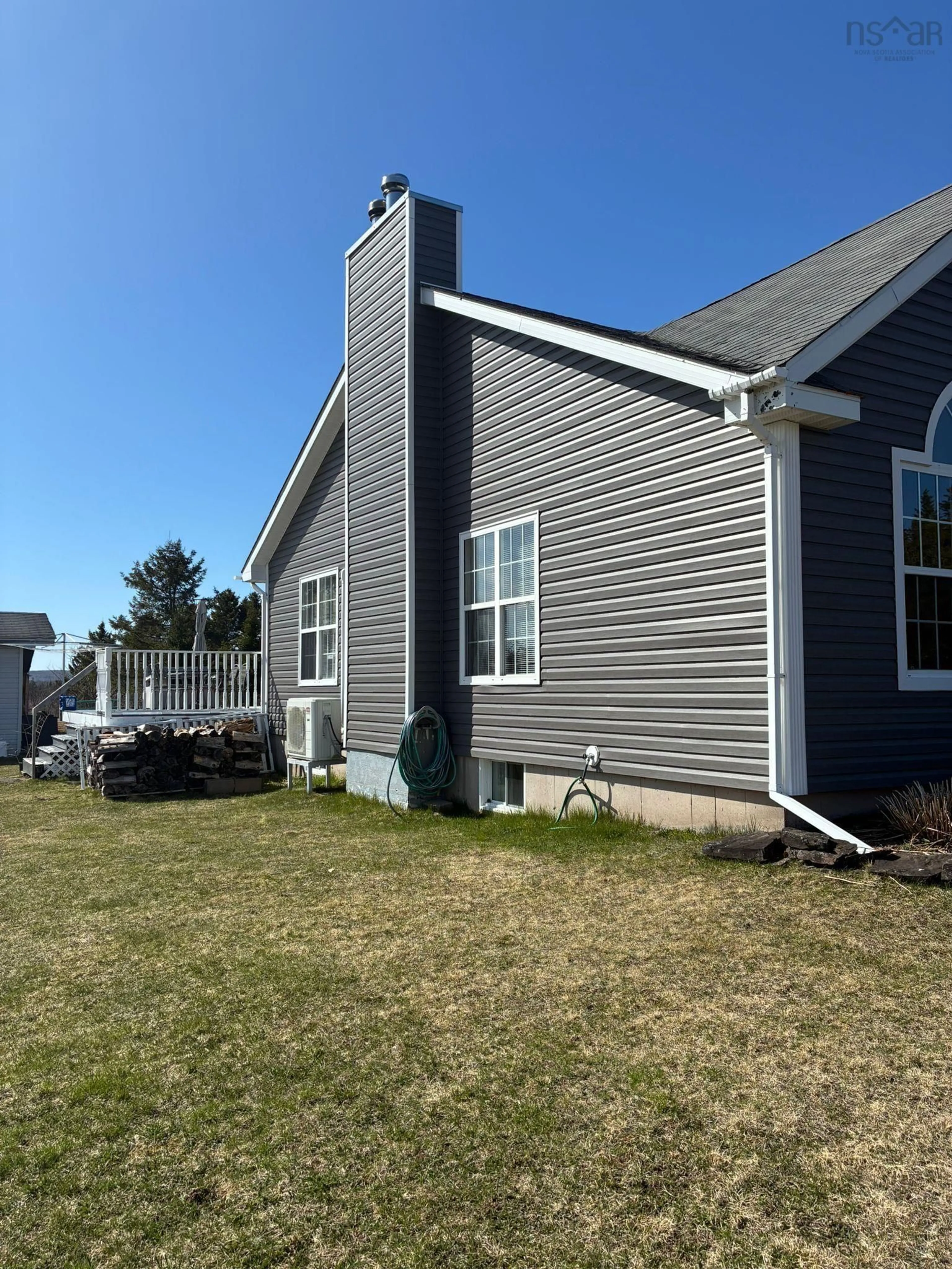 Home with vinyl exterior material, unknown for 2897 Highway#7, Ashdale Nova Scotia B2G 2L3