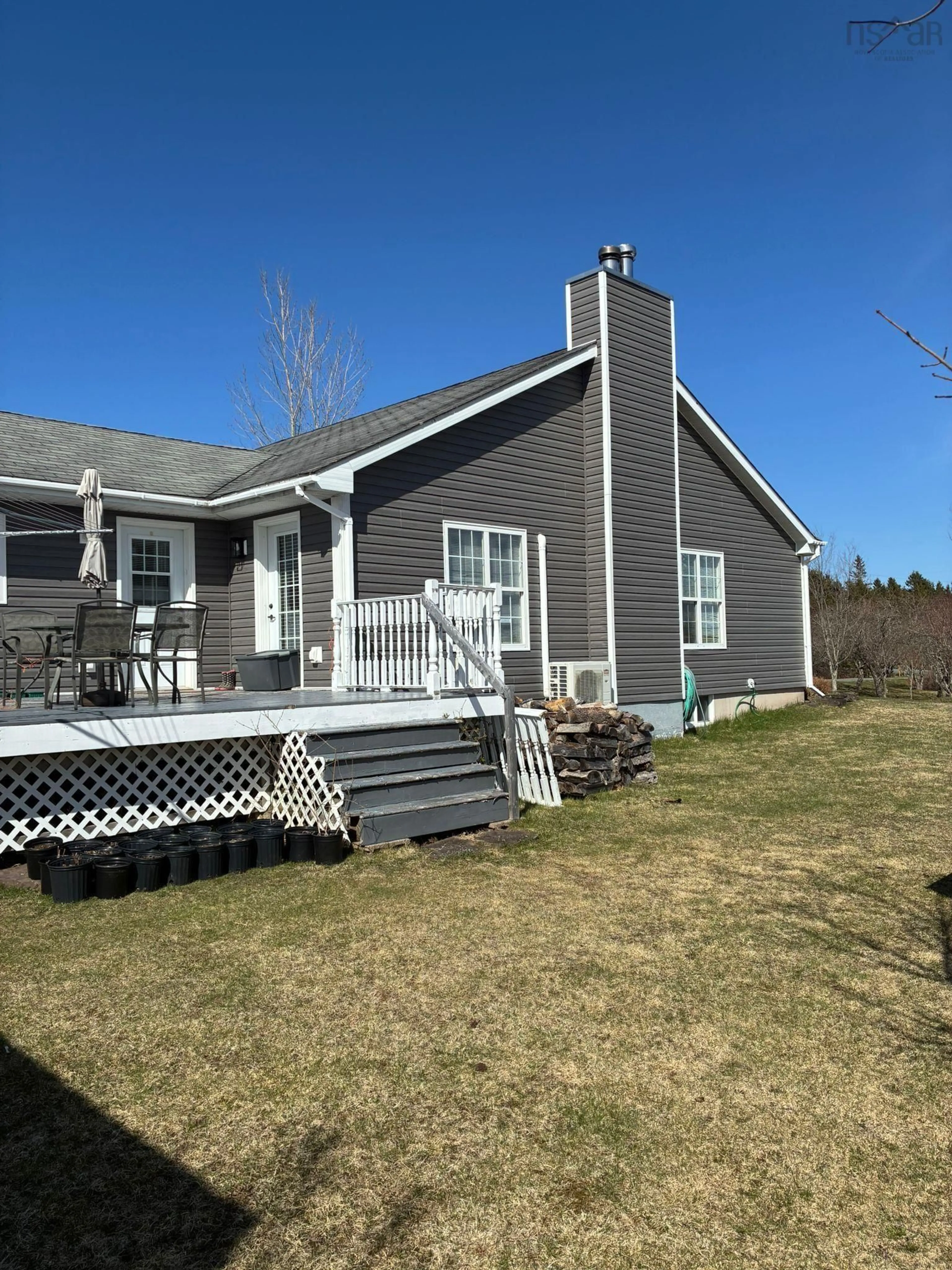 Home with vinyl exterior material, unknown for 2897 Highway#7, Ashdale Nova Scotia B2G 2L3