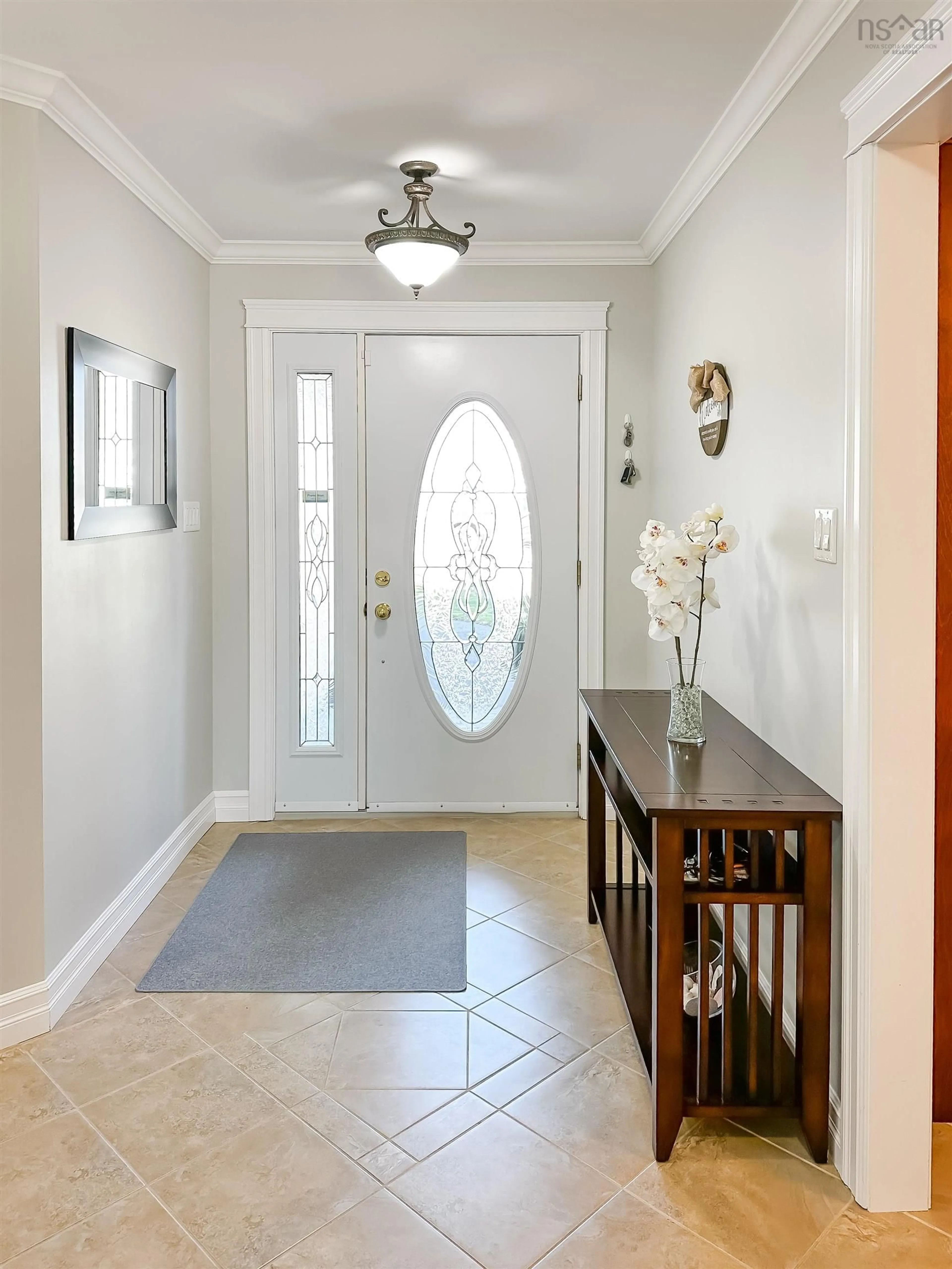 Indoor entryway for 19 Beckwith Dr, Berwick Nova Scotia B0P 1E0