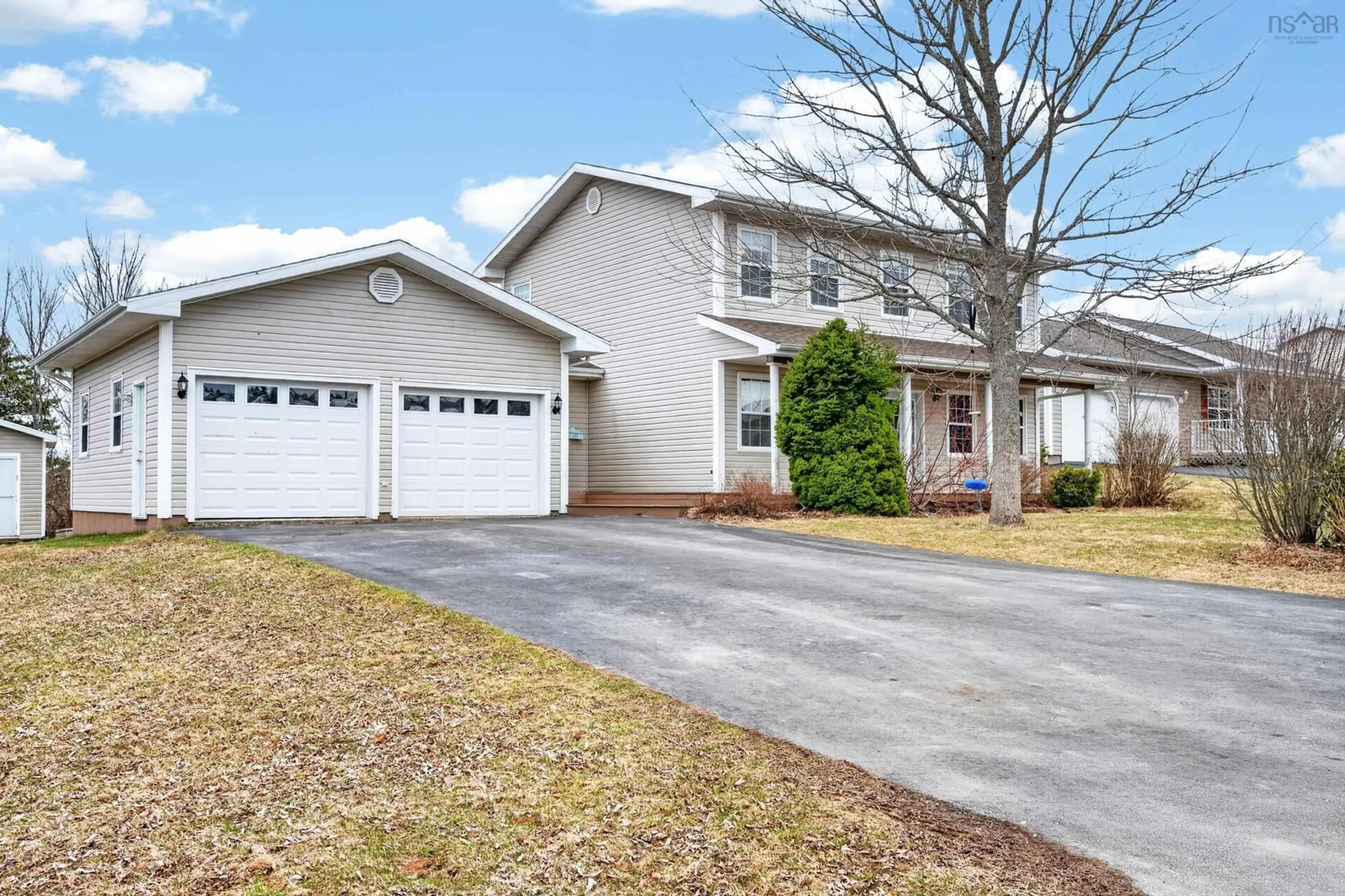 Home with vinyl exterior material, street for 10 Amberwood Crescent Cres, Westmount Nova Scotia B1R 2J8