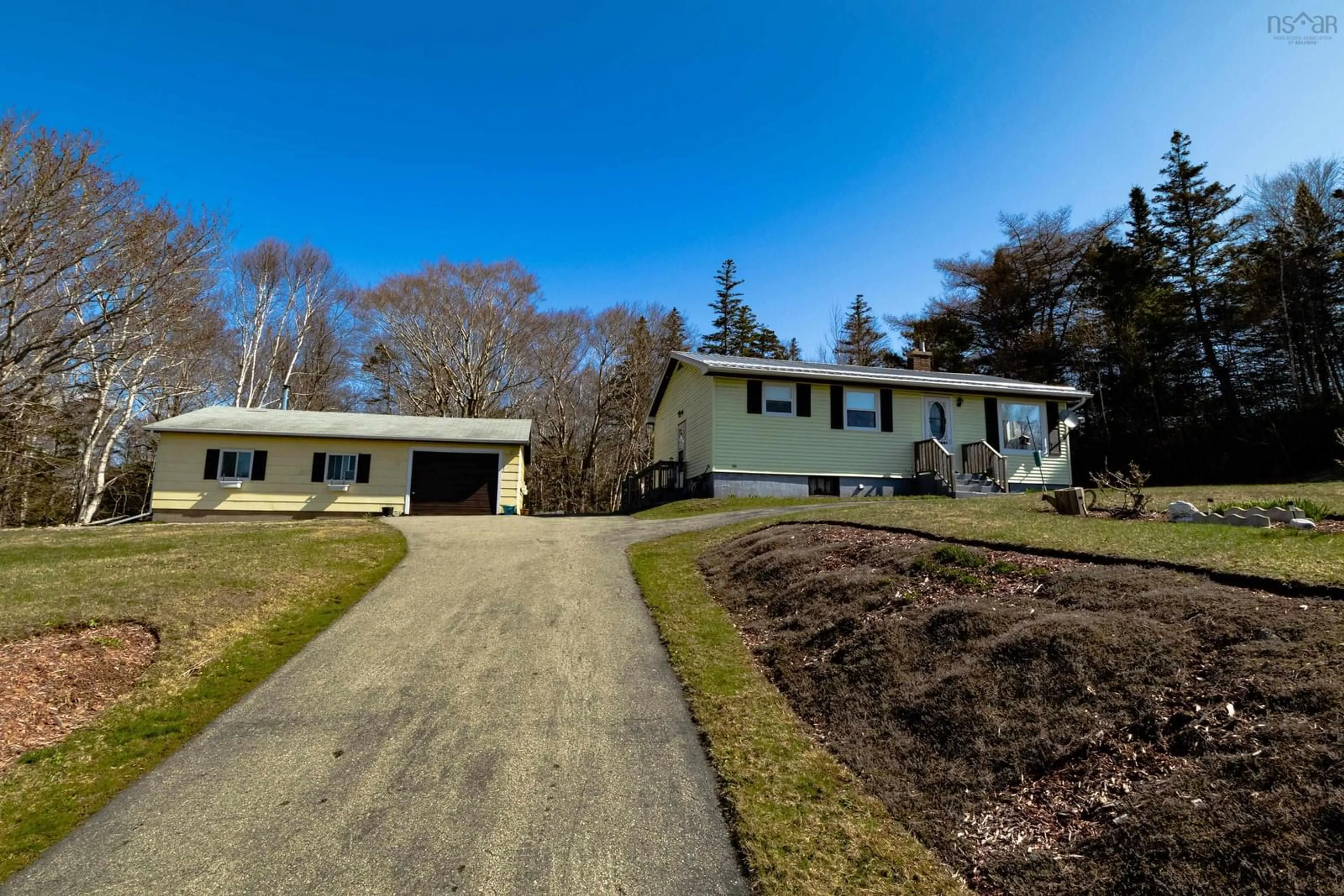 A pic from outside/outdoor area/front of a property/back of a property/a pic from drone, unknown for 1185 Richmond Rd, Ireton Nova Scotia B5A 5L5