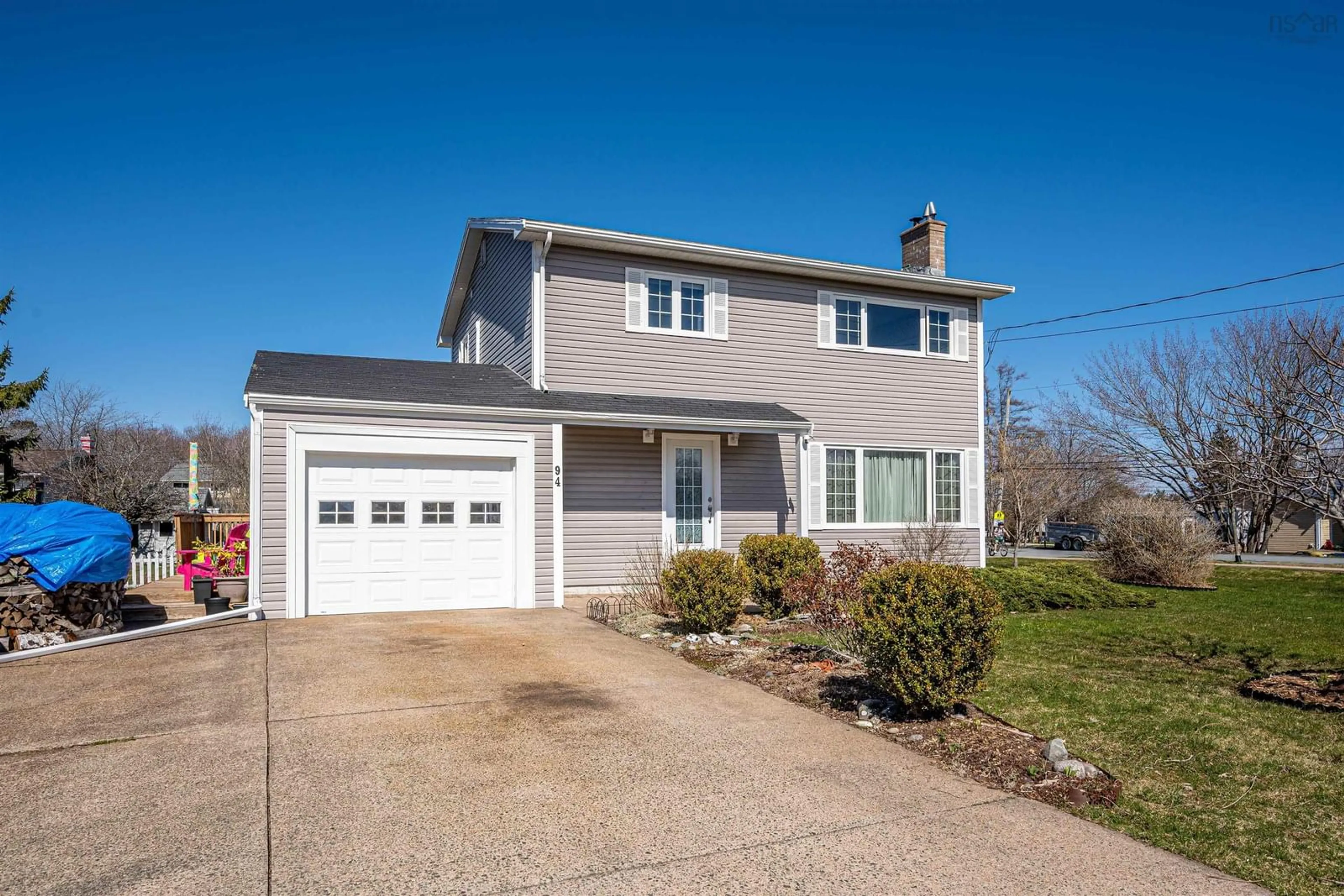 Home with vinyl exterior material, street for 94 Allison Dr, Dartmouth Nova Scotia B2V 1P9