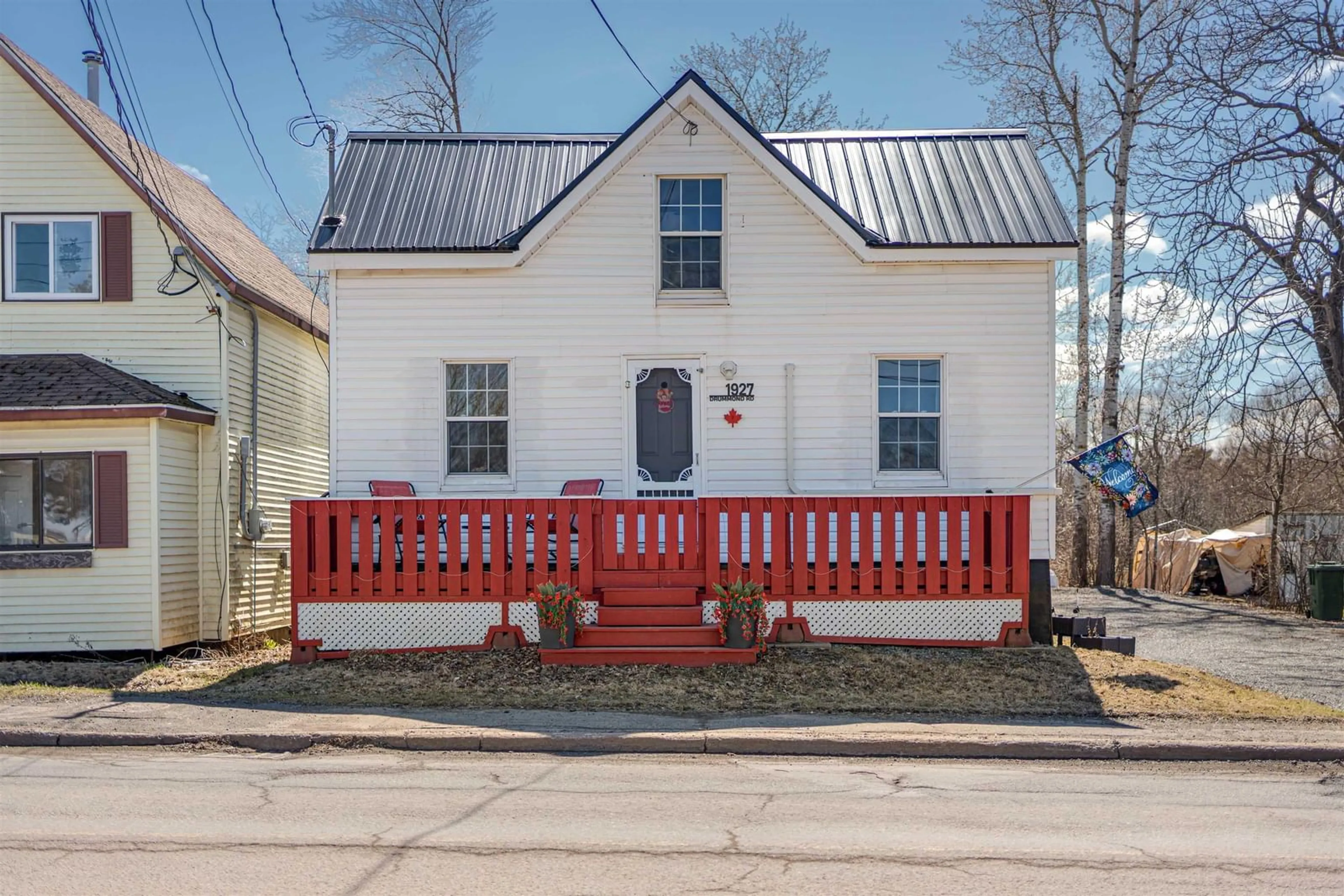 Home with vinyl exterior material, street for 1927 Drummond Rd, Westville Nova Scotia B0K 2A0