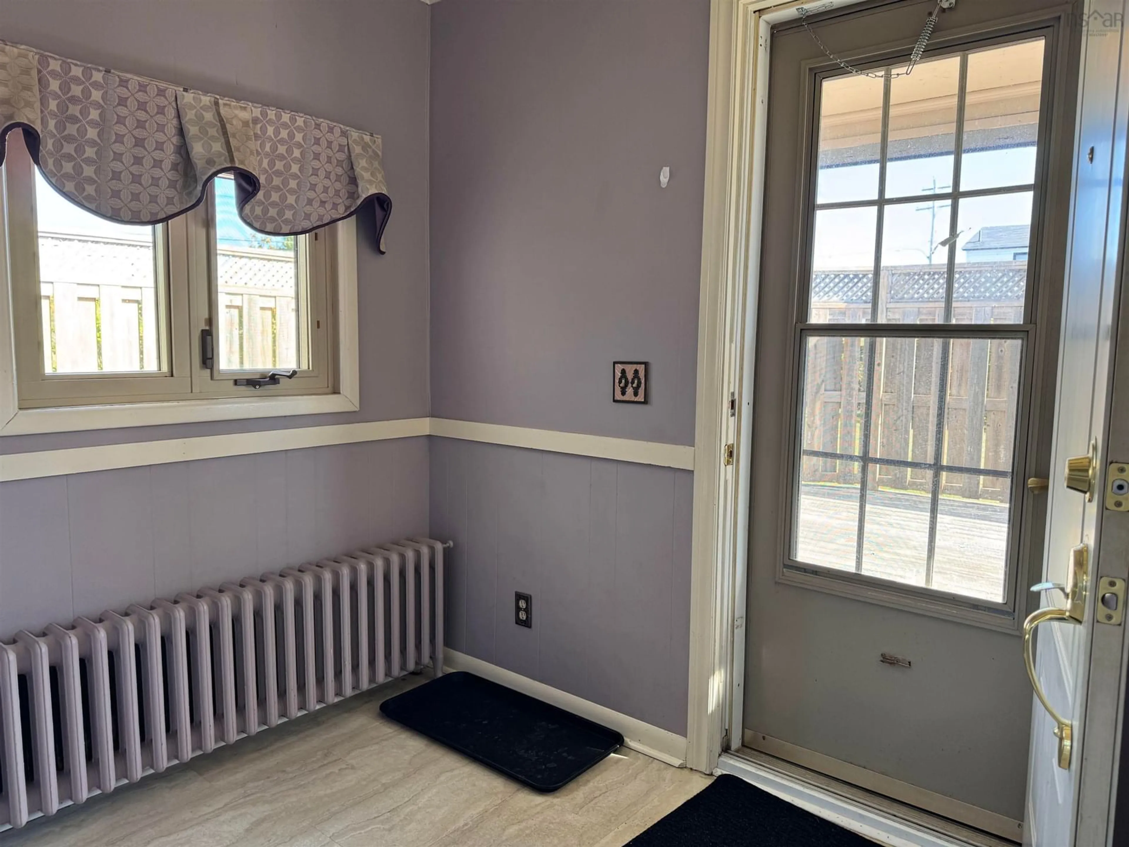 Indoor entryway for 325 Reserve St, Glace Bay Nova Scotia B1A 4W8