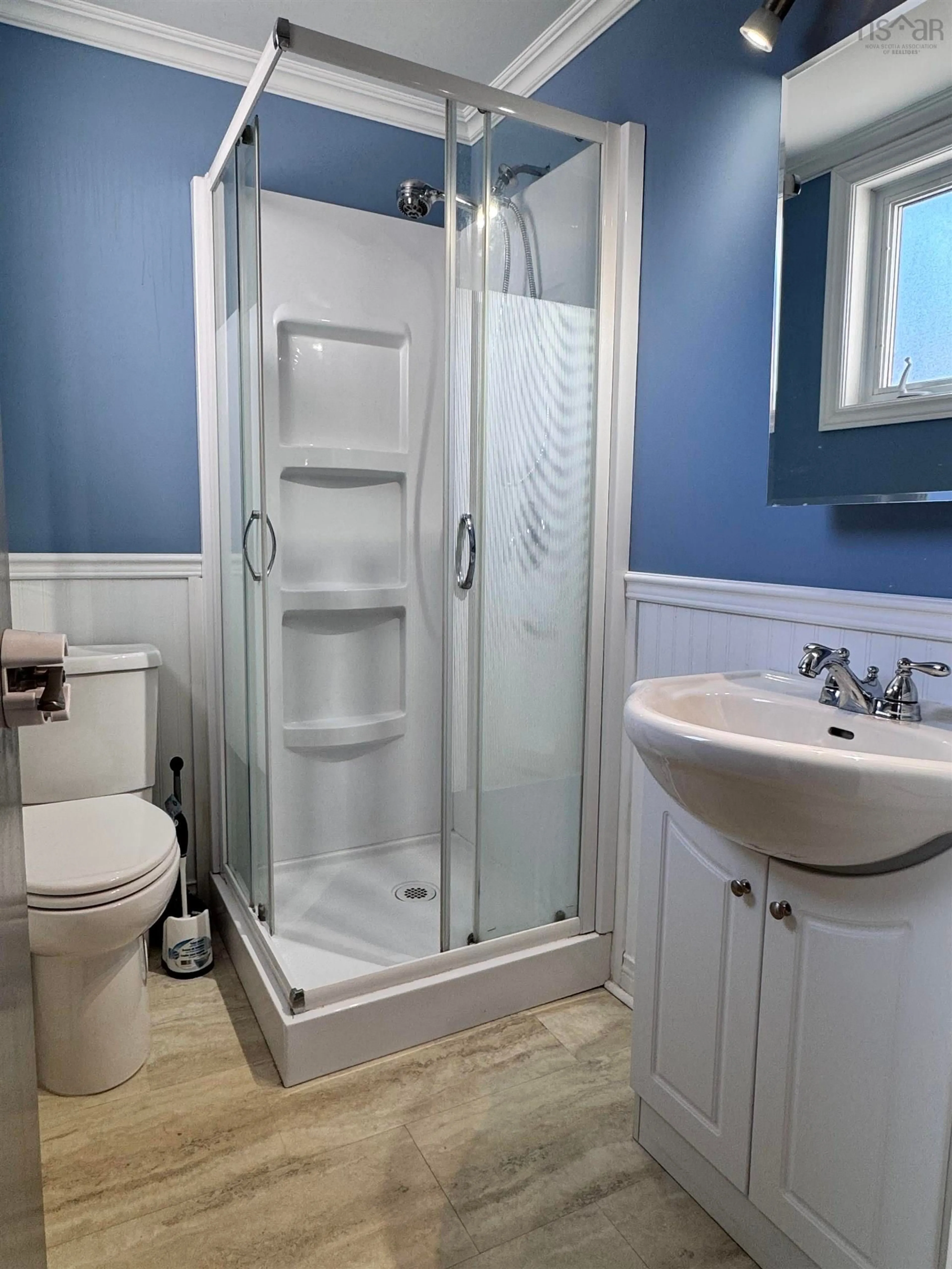 Standard bathroom, ceramic/tile floor for 325 Reserve St, Glace Bay Nova Scotia B1A 4W8