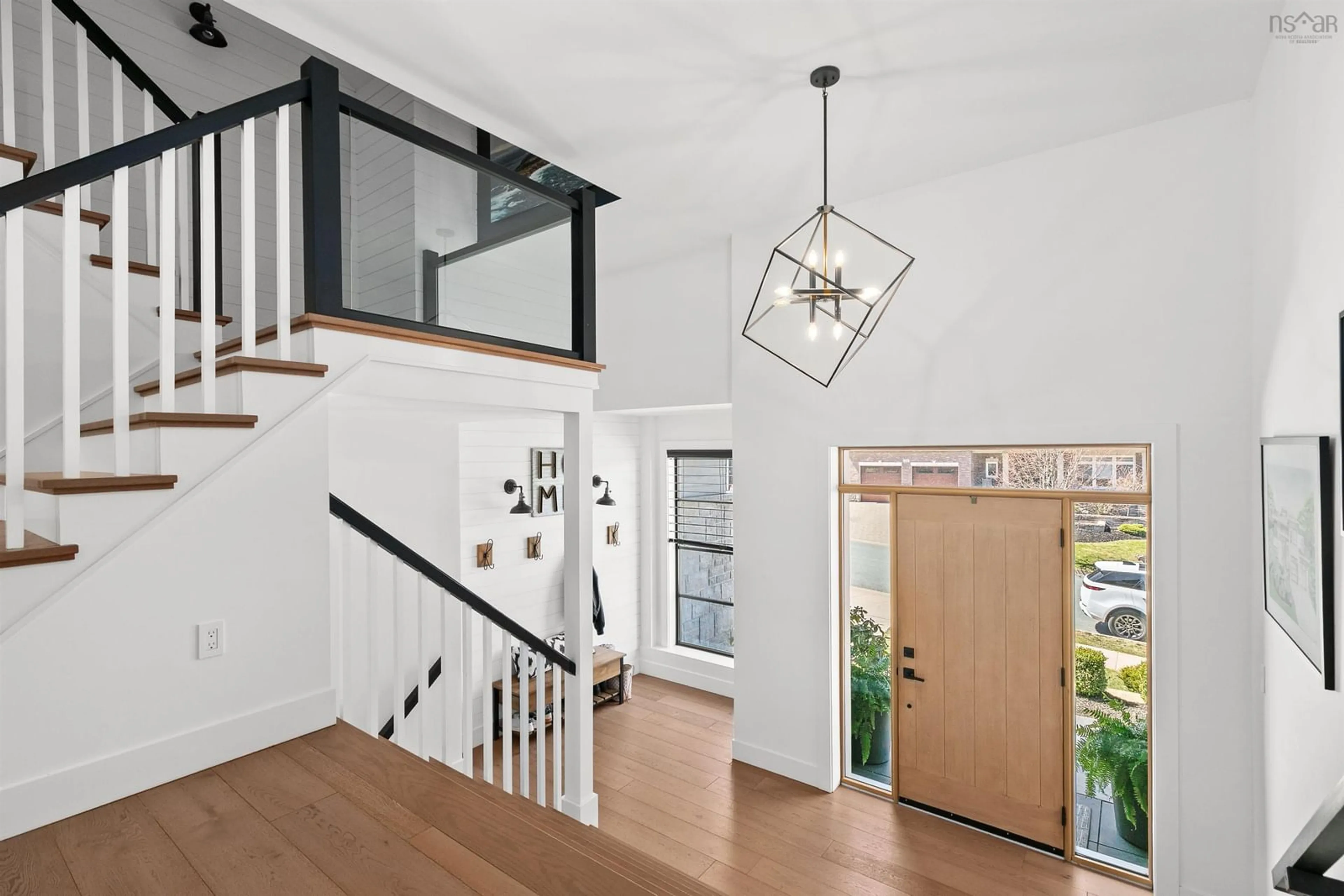 Indoor entryway for 27 Weybridge Lane, Bedford Nova Scotia B4B 0R9