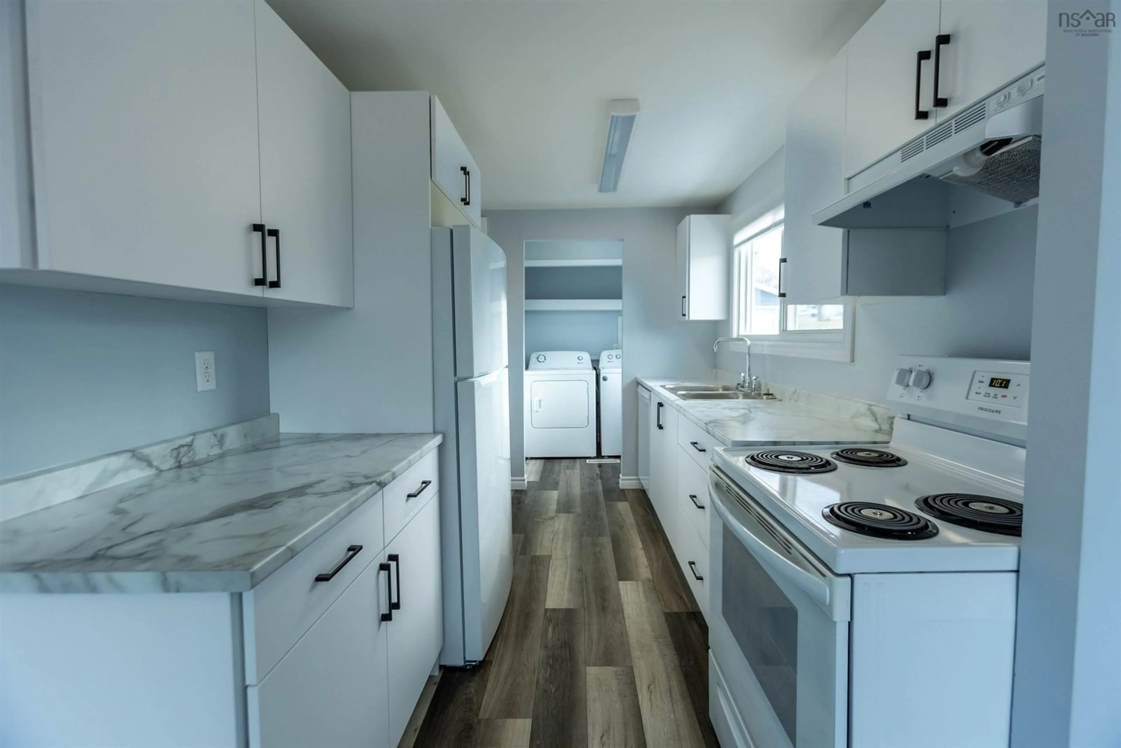 Standard kitchen, ceramic/tile floor for 152 Willow St, Amherst Nova Scotia B4H 3W5
