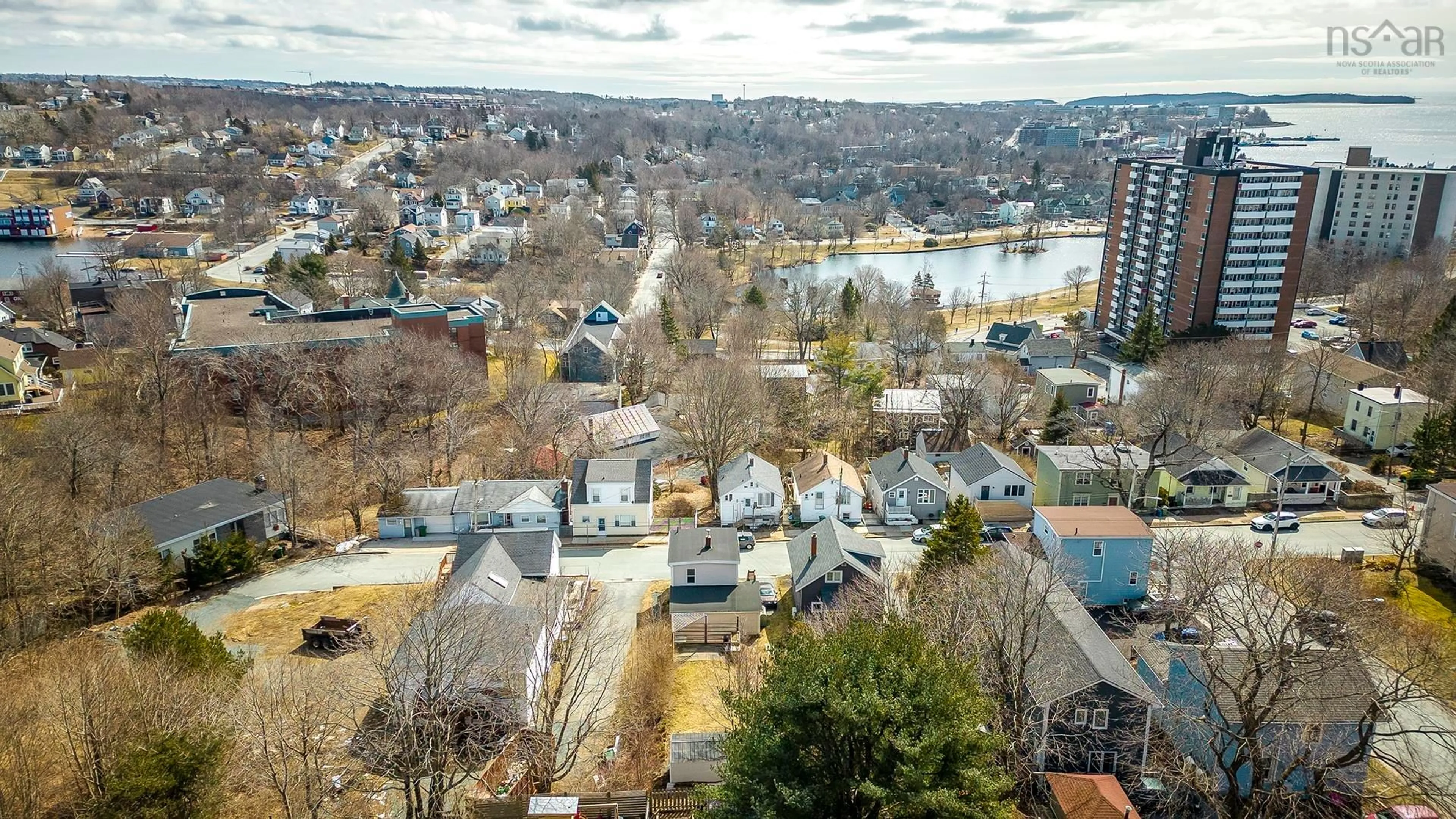 A pic from outside/outdoor area/front of a property/back of a property/a pic from drone, city buildings view from balcony for 79 Rose Street St, Dartmouth Nova Scotia B3A 2T8