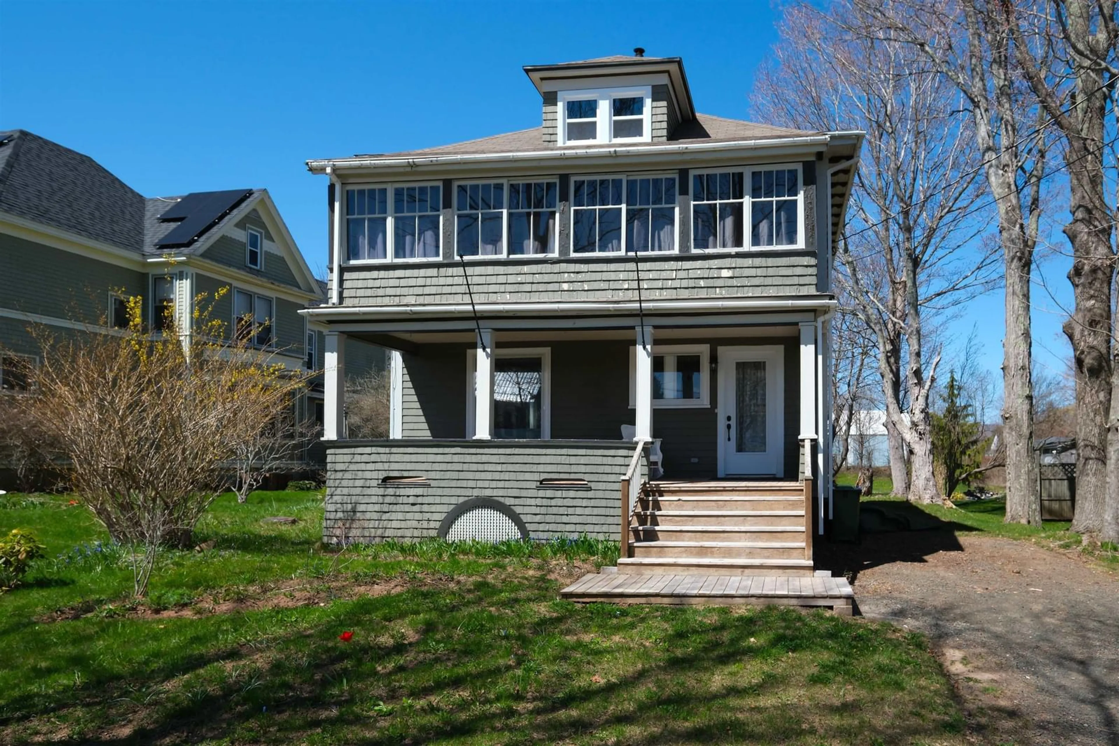 Home with vinyl exterior material, street for 355 Granville St, Bridgetown Nova Scotia B0S 1C0