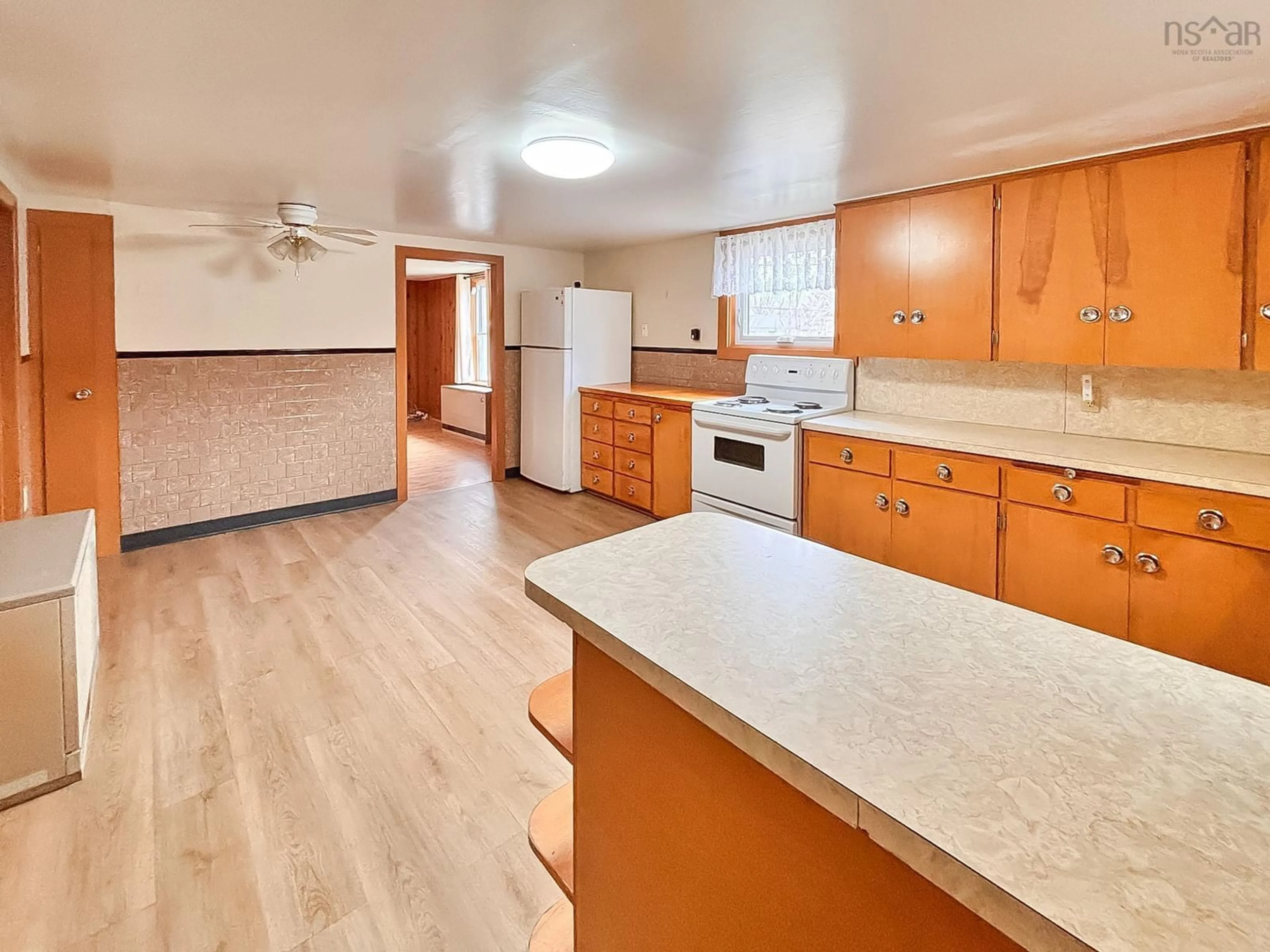Open concept kitchen, unknown for 591 Highway 325, Blockhouse Nova Scotia B0J 1E0