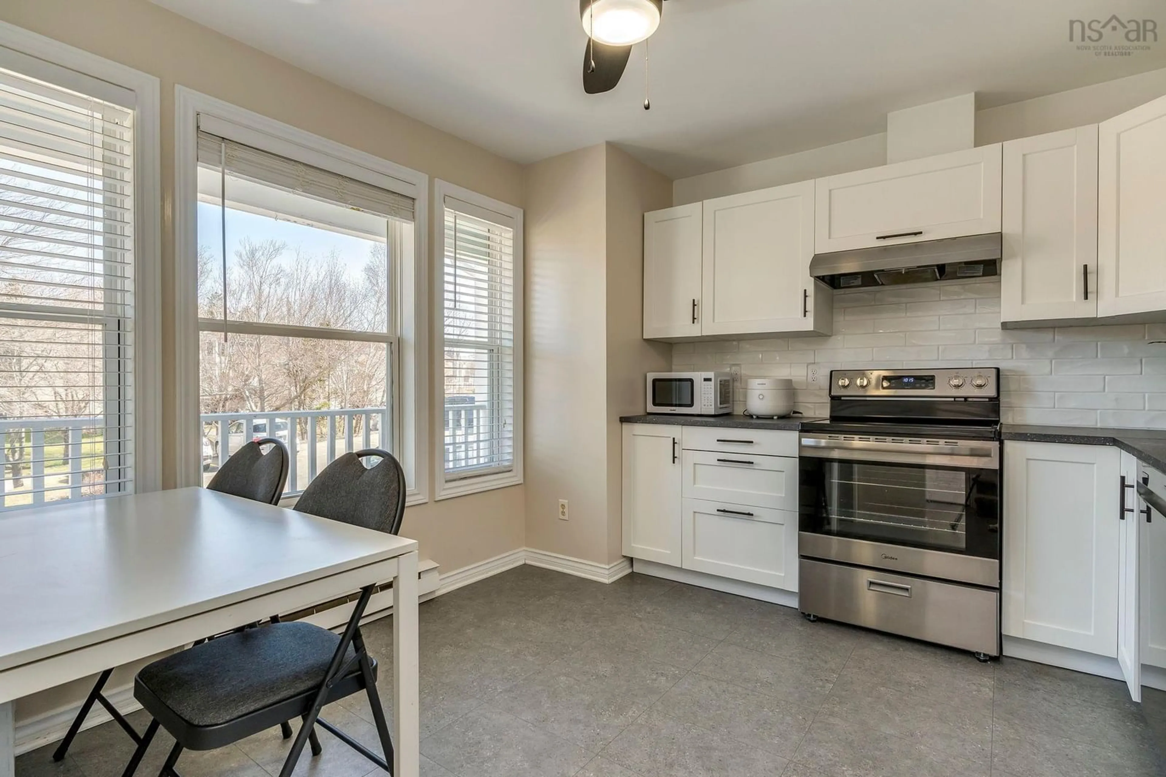 Open concept kitchen, unknown for 36 Remington Crt, Halifax Nova Scotia B3M 4G9