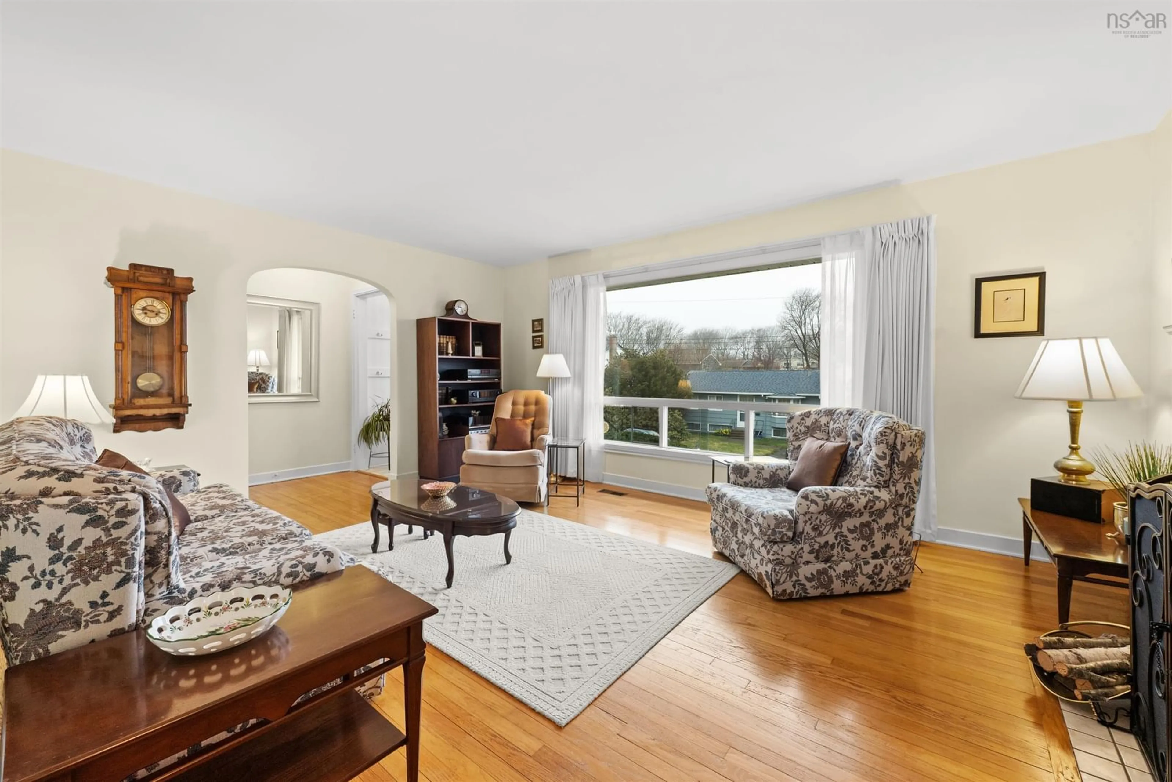 Living room with furniture, unknown for 32 Canary Cres, Halifax Nova Scotia B3M 1R1