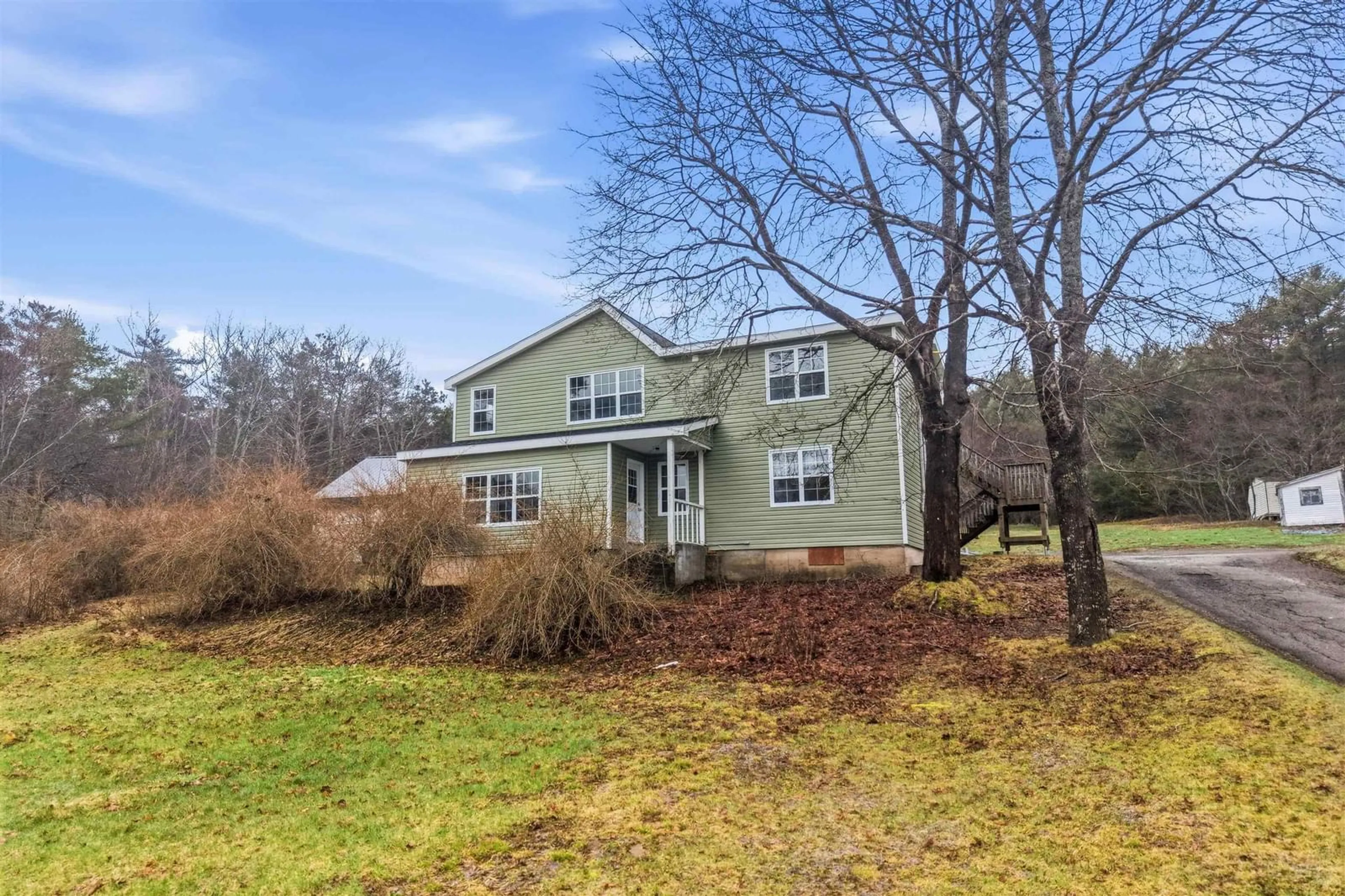 A pic from outside/outdoor area/front of a property/back of a property/a pic from drone, building for 1163 King St, Bridgewater Nova Scotia B4V 1C3