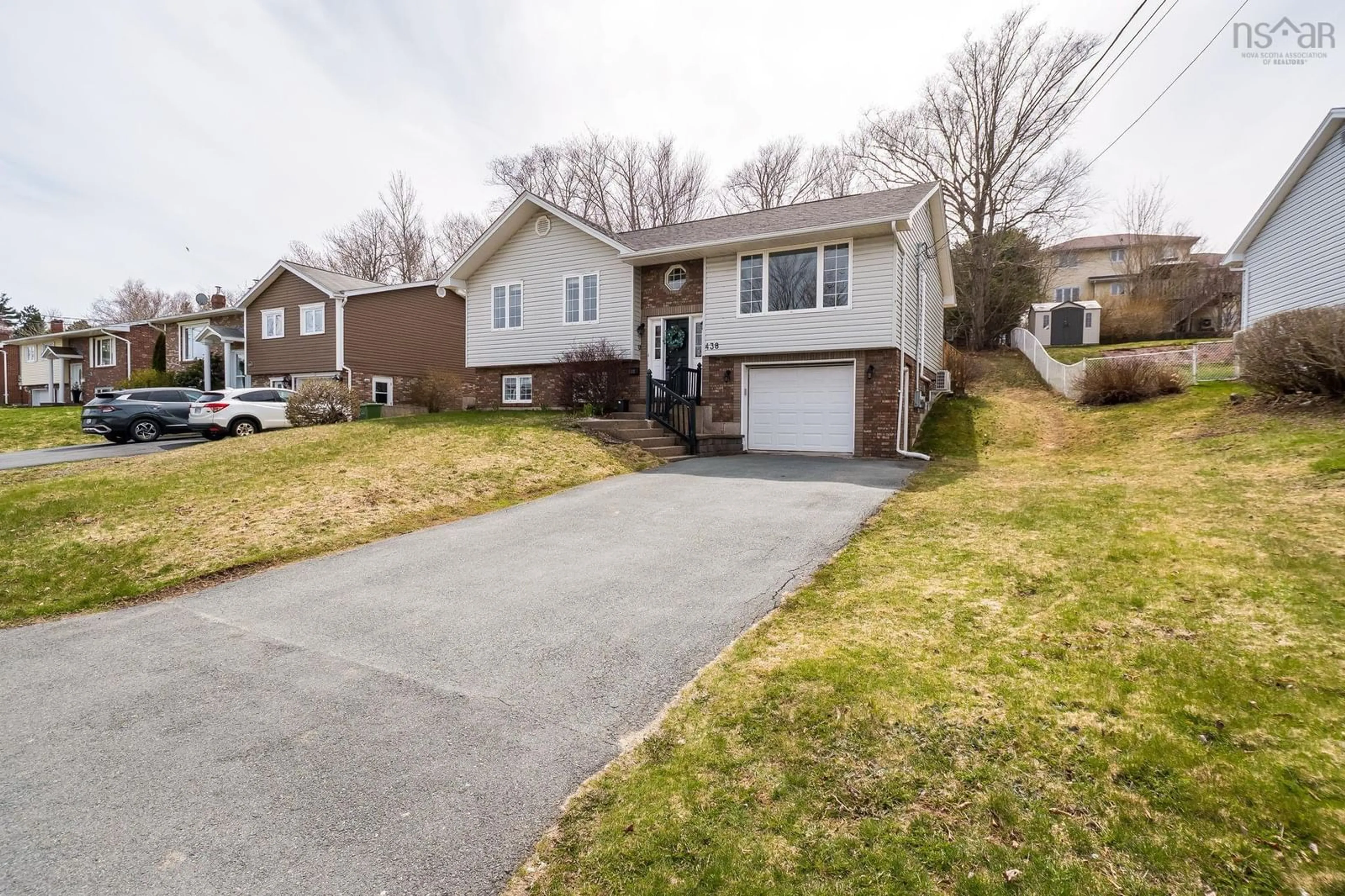 Unknown for 438 Colby Dr, Dartmouth Nova Scotia B2V 2K6