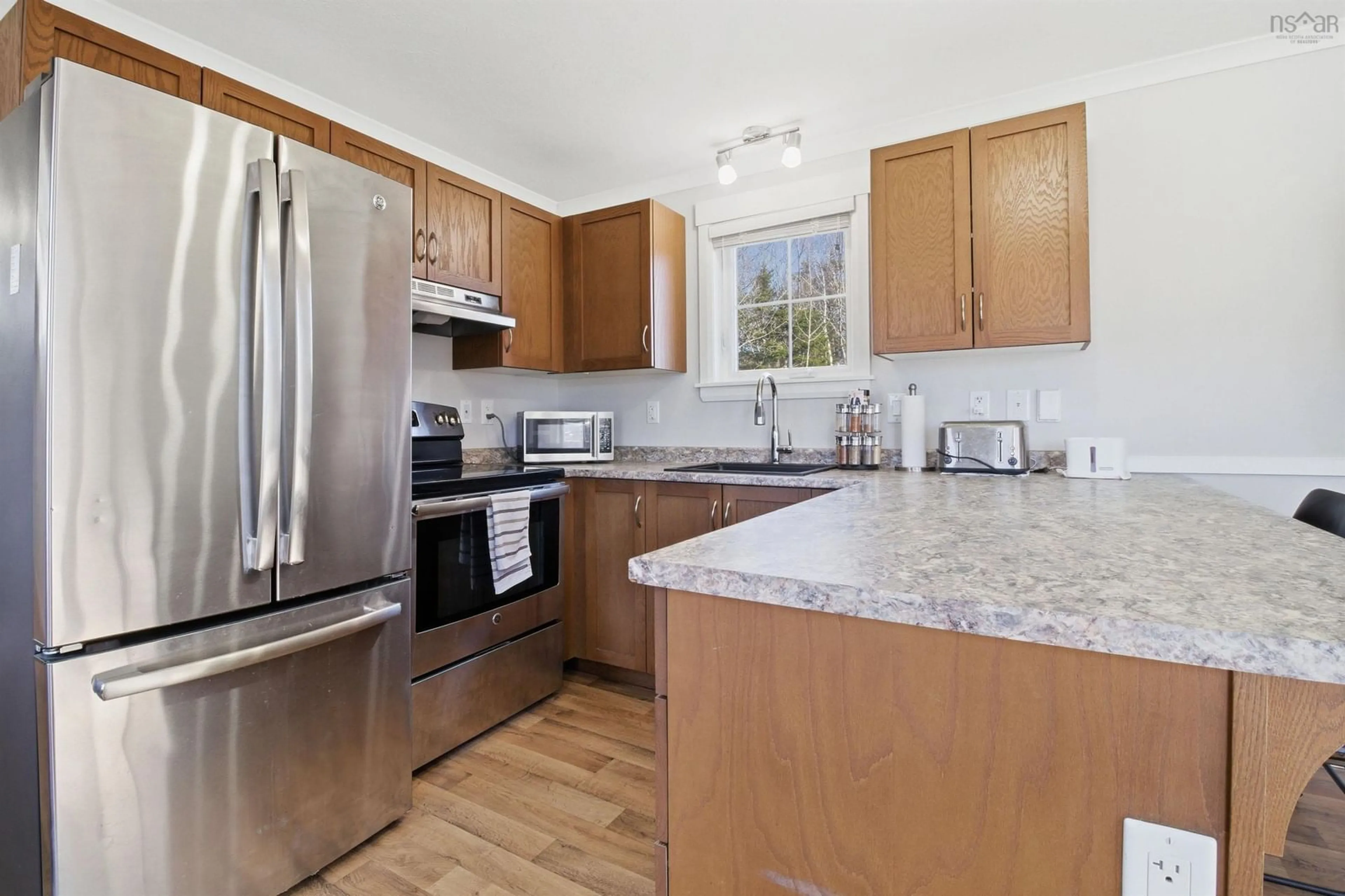 Standard kitchen, unknown for 1617 Frankie Dr, Beaver Bank Nova Scotia B4E 2M6