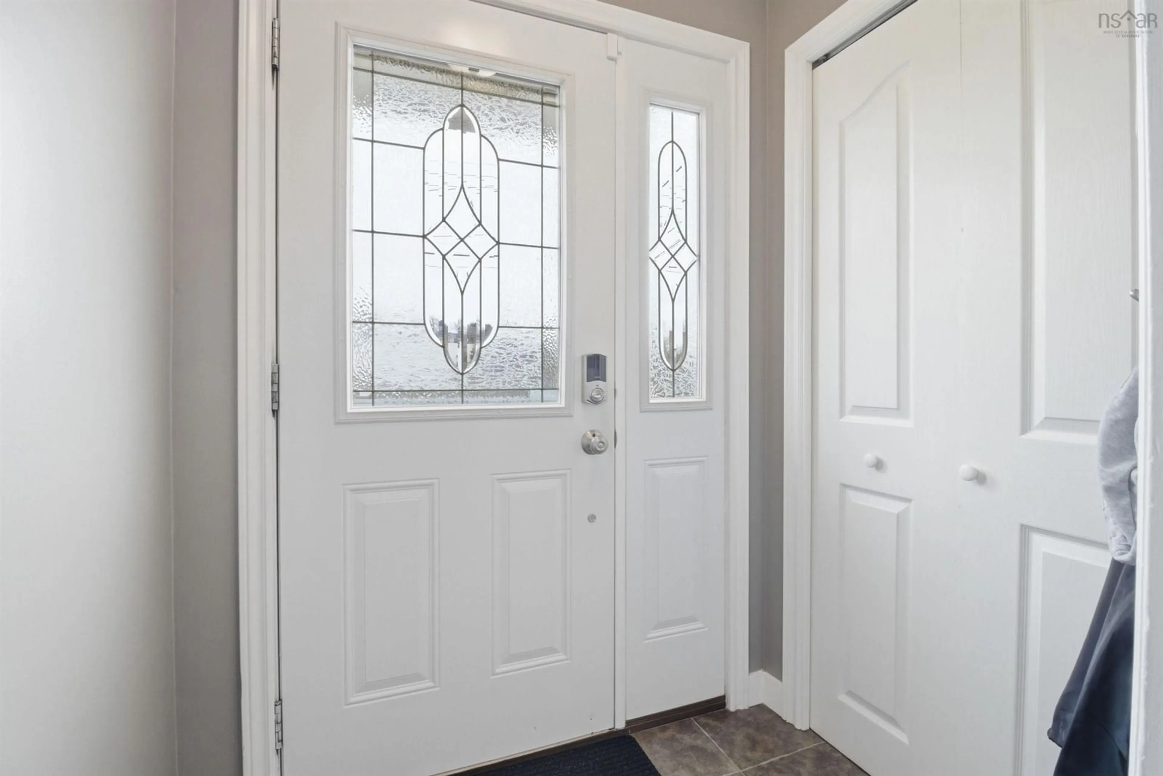 Indoor entryway for 17A Punch Bowl Dr, Spryfield Nova Scotia B3P 2C4