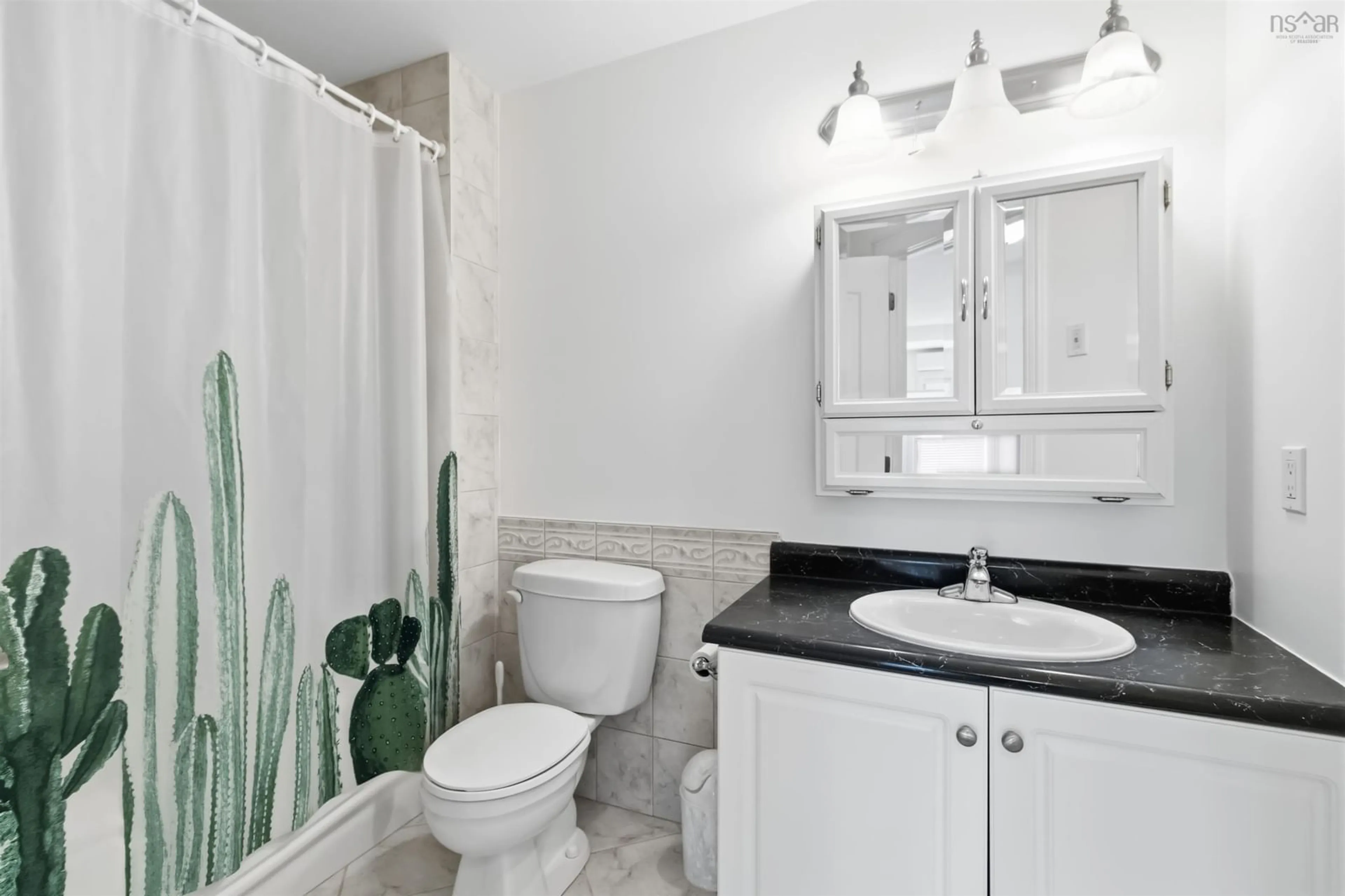Standard bathroom, ceramic/tile floor for 5523 Inglis St #108, Halifax Nova Scotia B3H 1J9