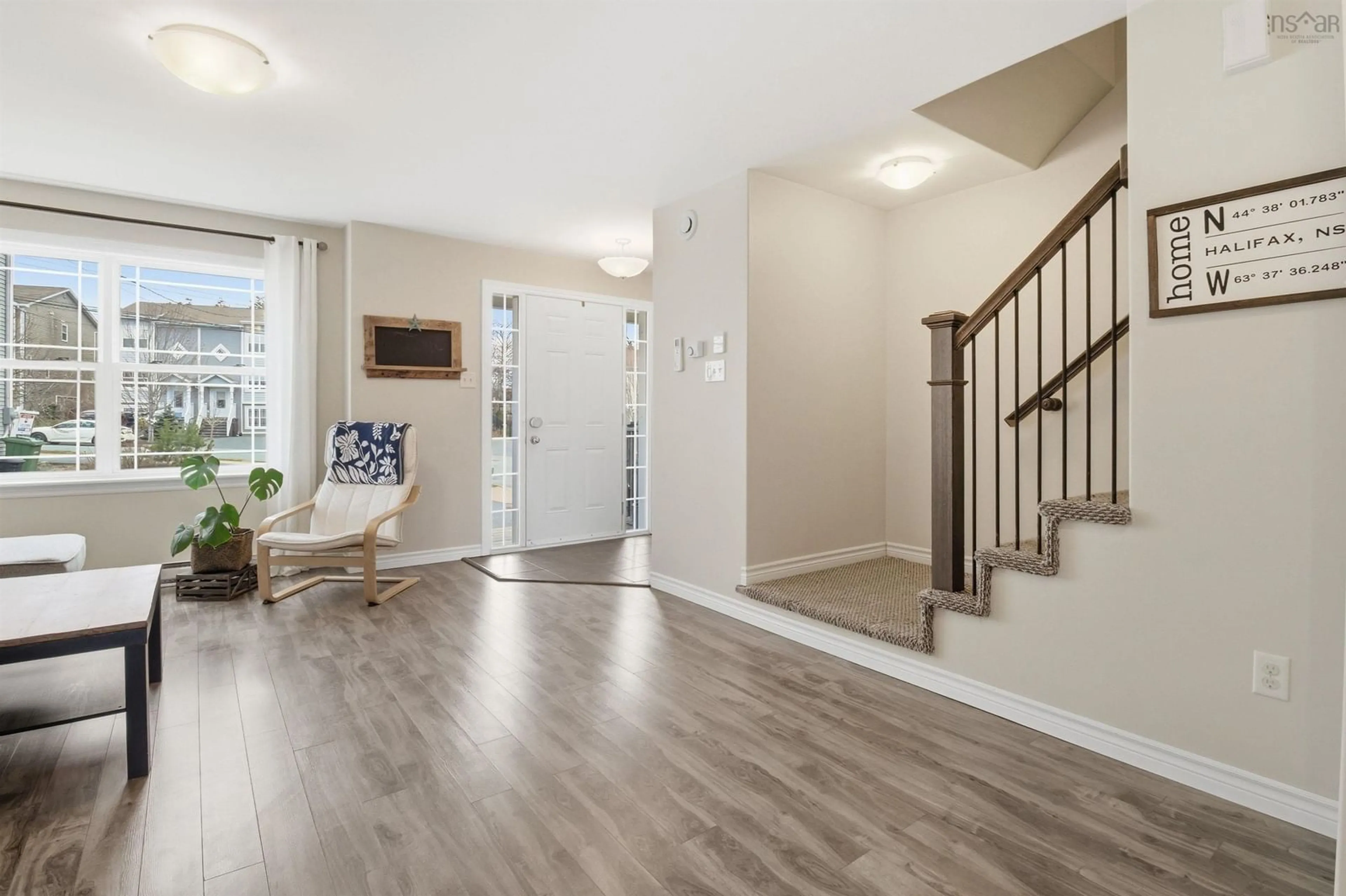 Indoor entryway for 53 Halef Crt, Halifax Nova Scotia B3N 0C1