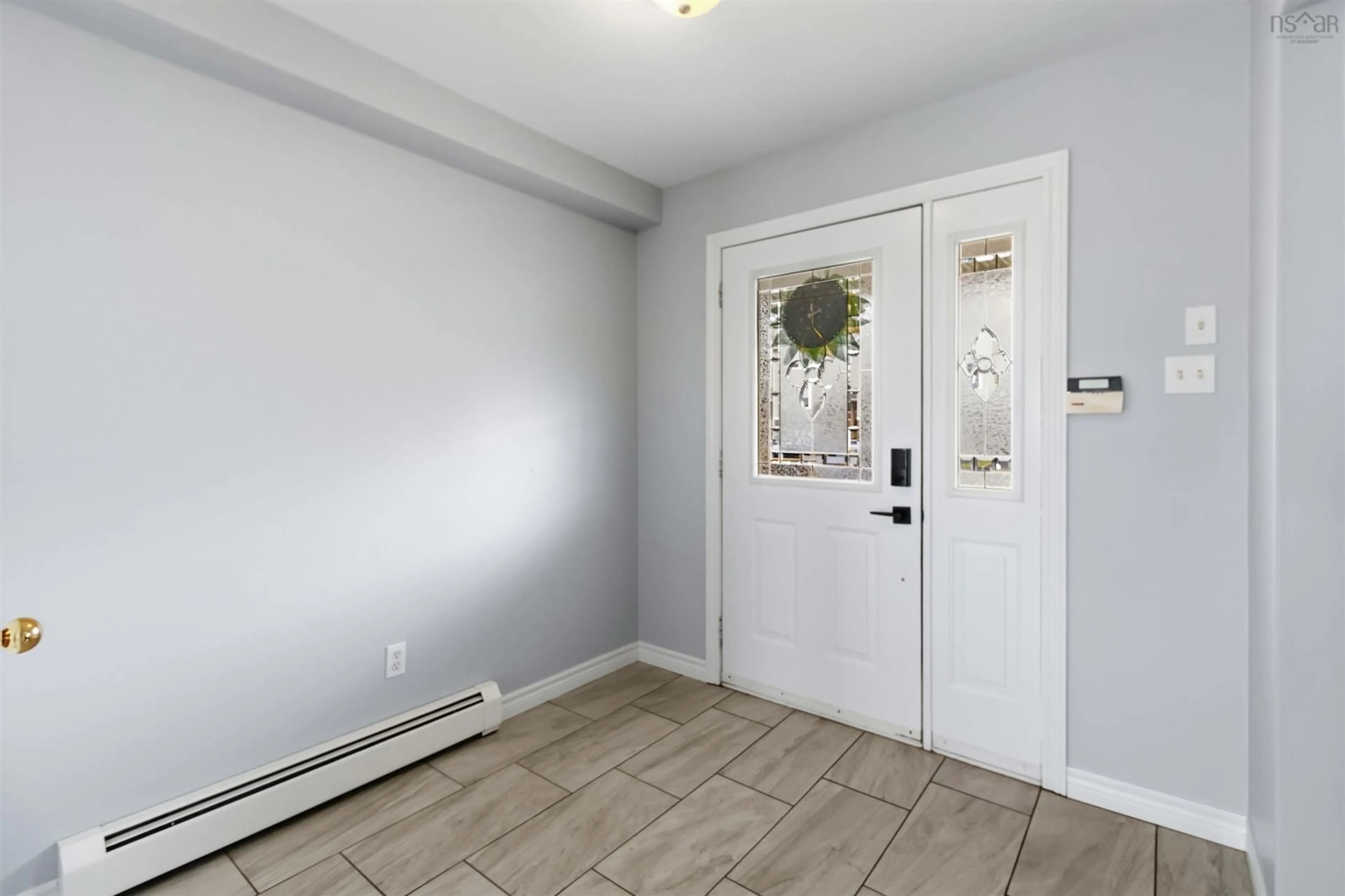 Indoor entryway for 136 Green Village Lane, Dartmouth Nova Scotia B2Y 4V4