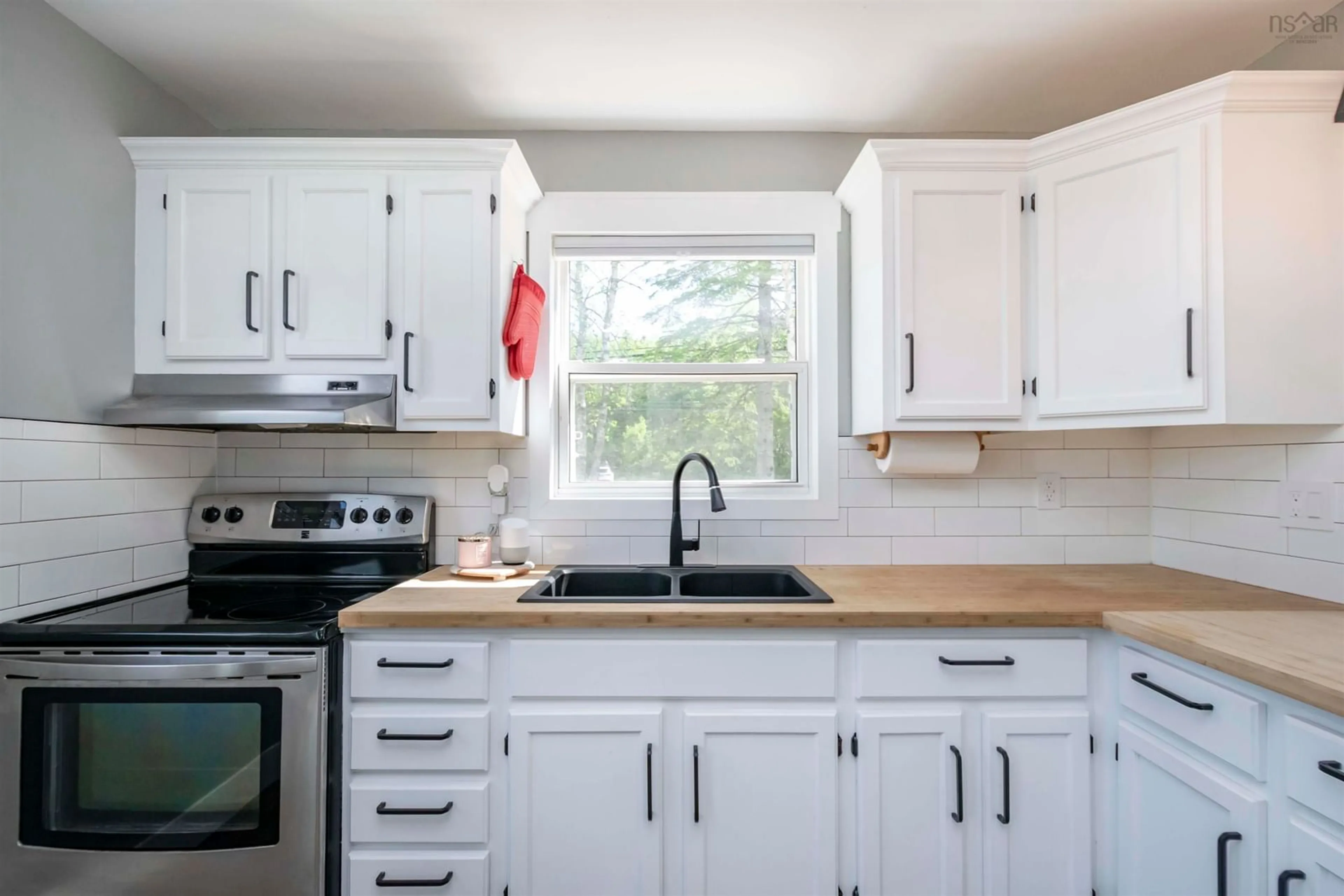 Standard kitchen, unknown for 2694 Sackville Dr, Upper Sackville Nova Scotia B4E 3C3