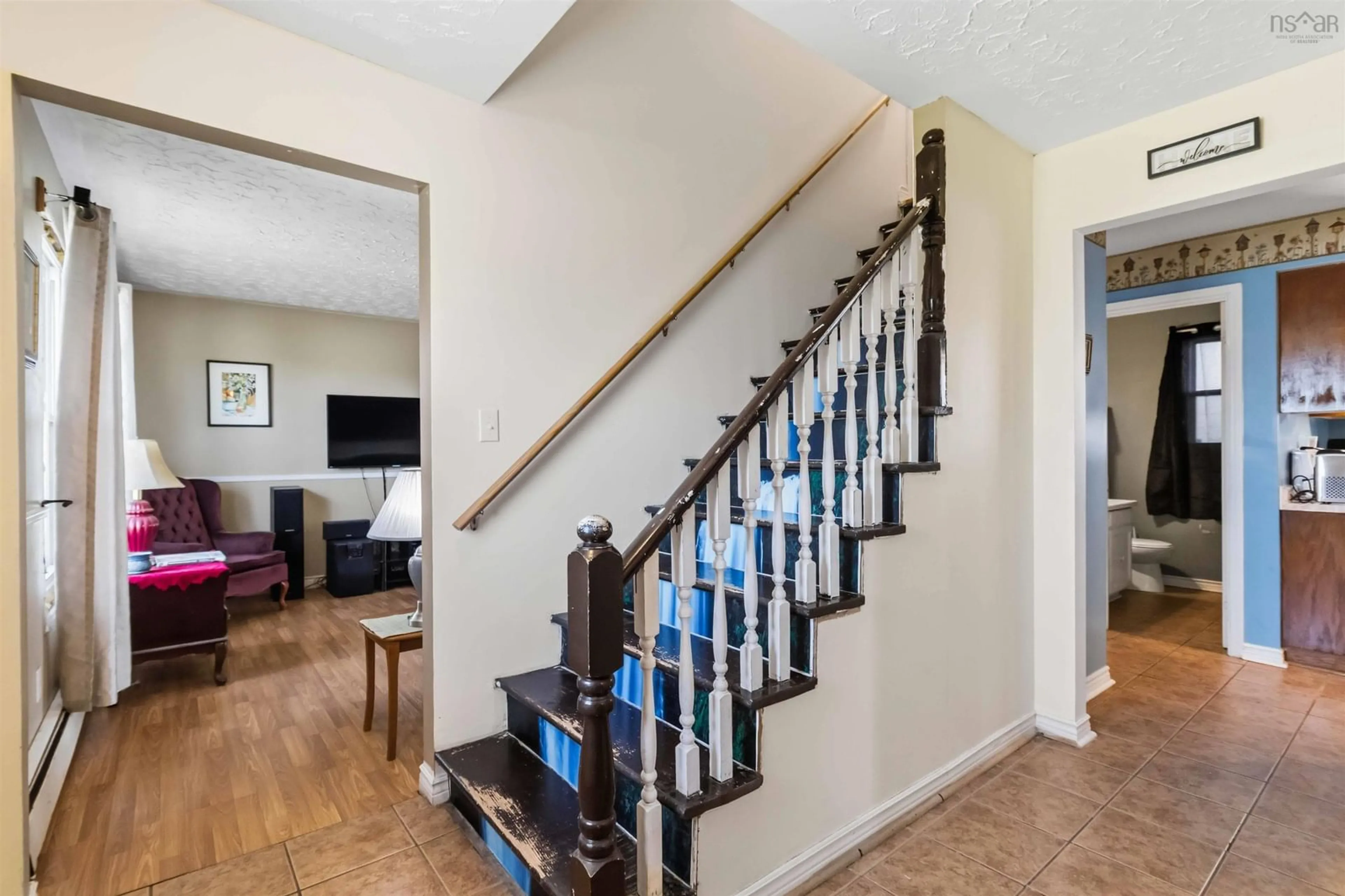 Stairs for 7 Fiddlers Green, Cole Harbour Nova Scotia B2V 1Y9