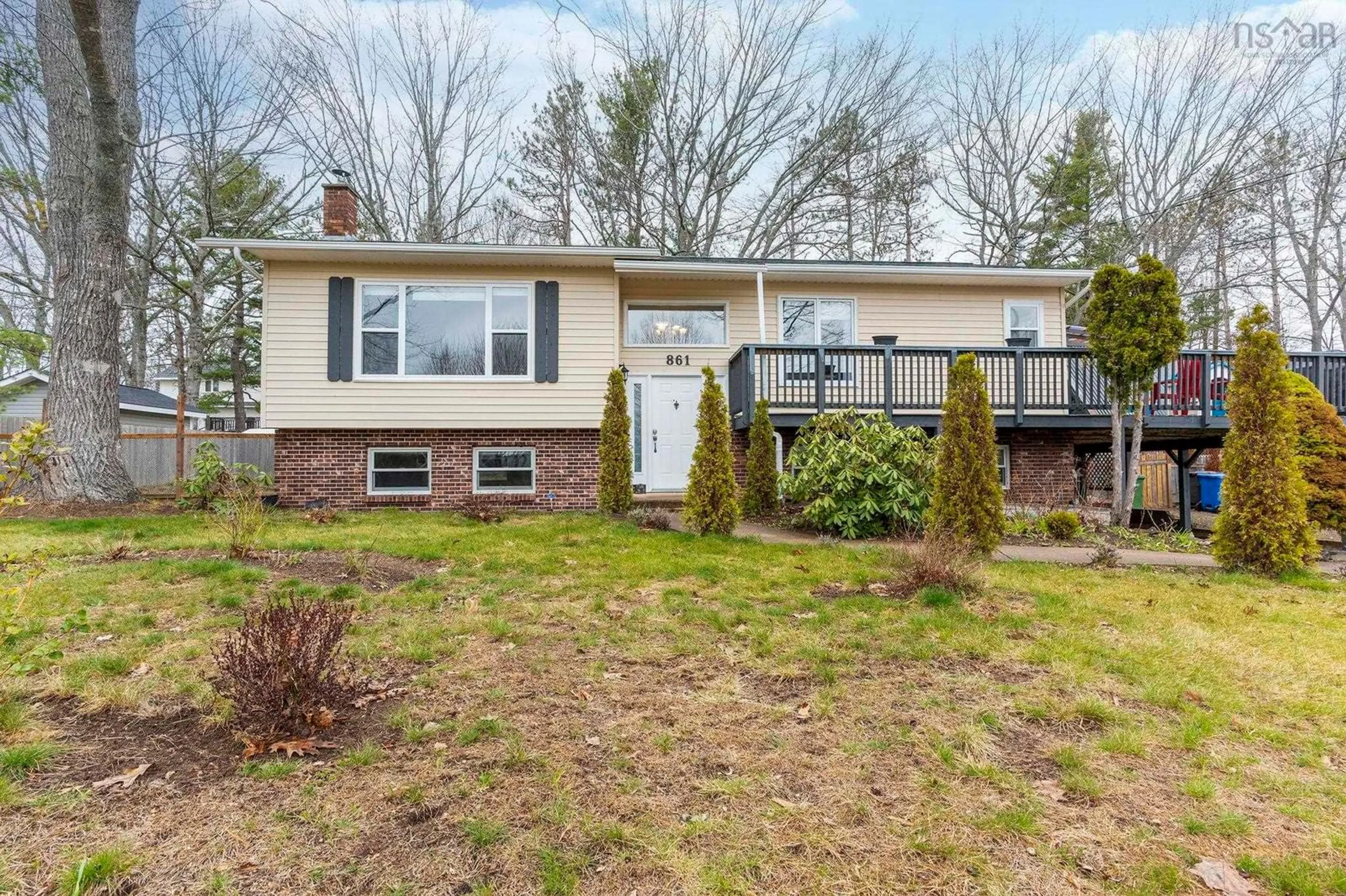 Home with vinyl exterior material, street for 861 Julie Drive, Kingston Nova Scotia B0P 1R0