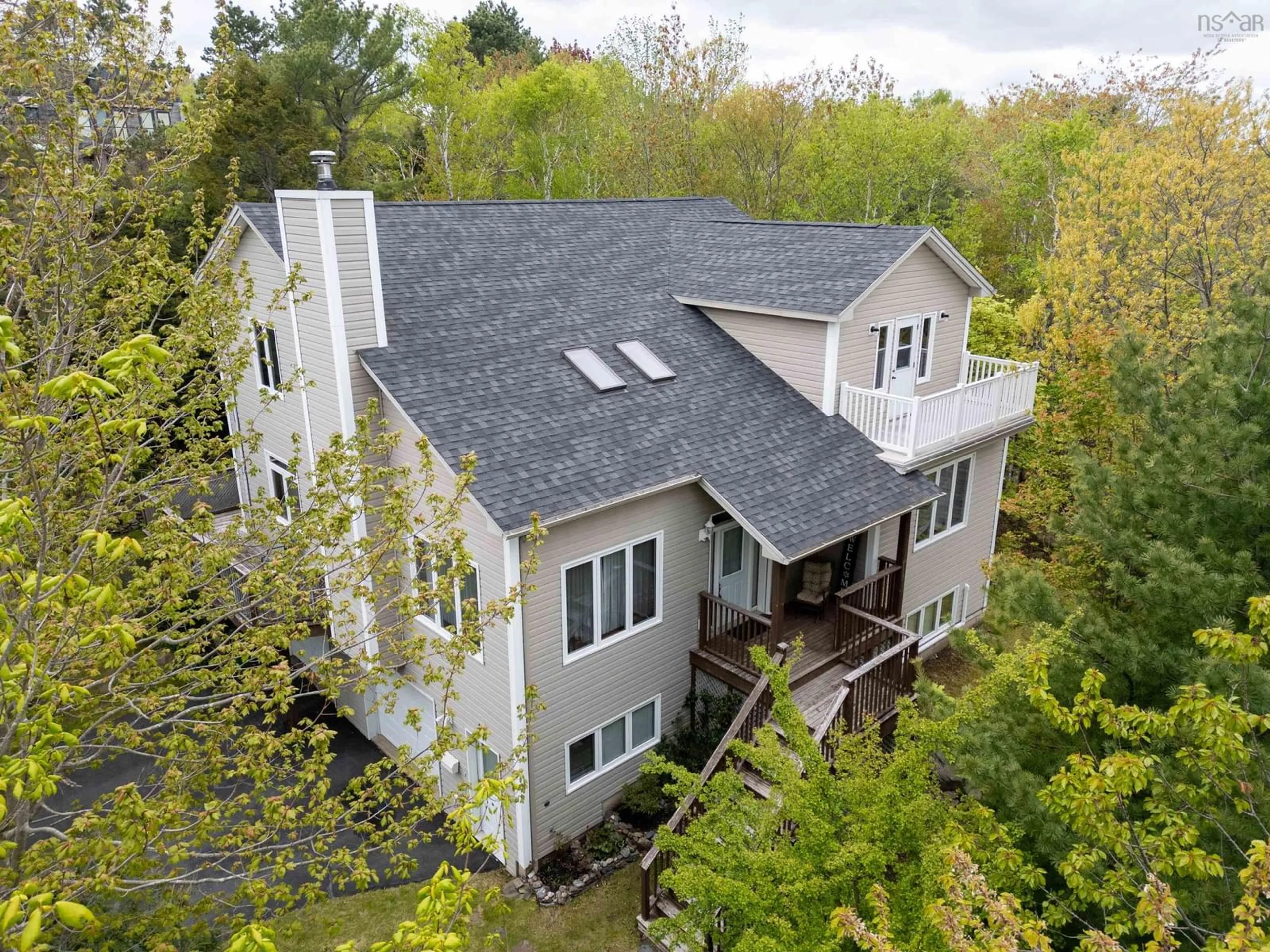 A pic from outside/outdoor area/front of a property/back of a property/a pic from drone, unknown for 11 Millview Ave, Bedford Nova Scotia B4A 1G8
