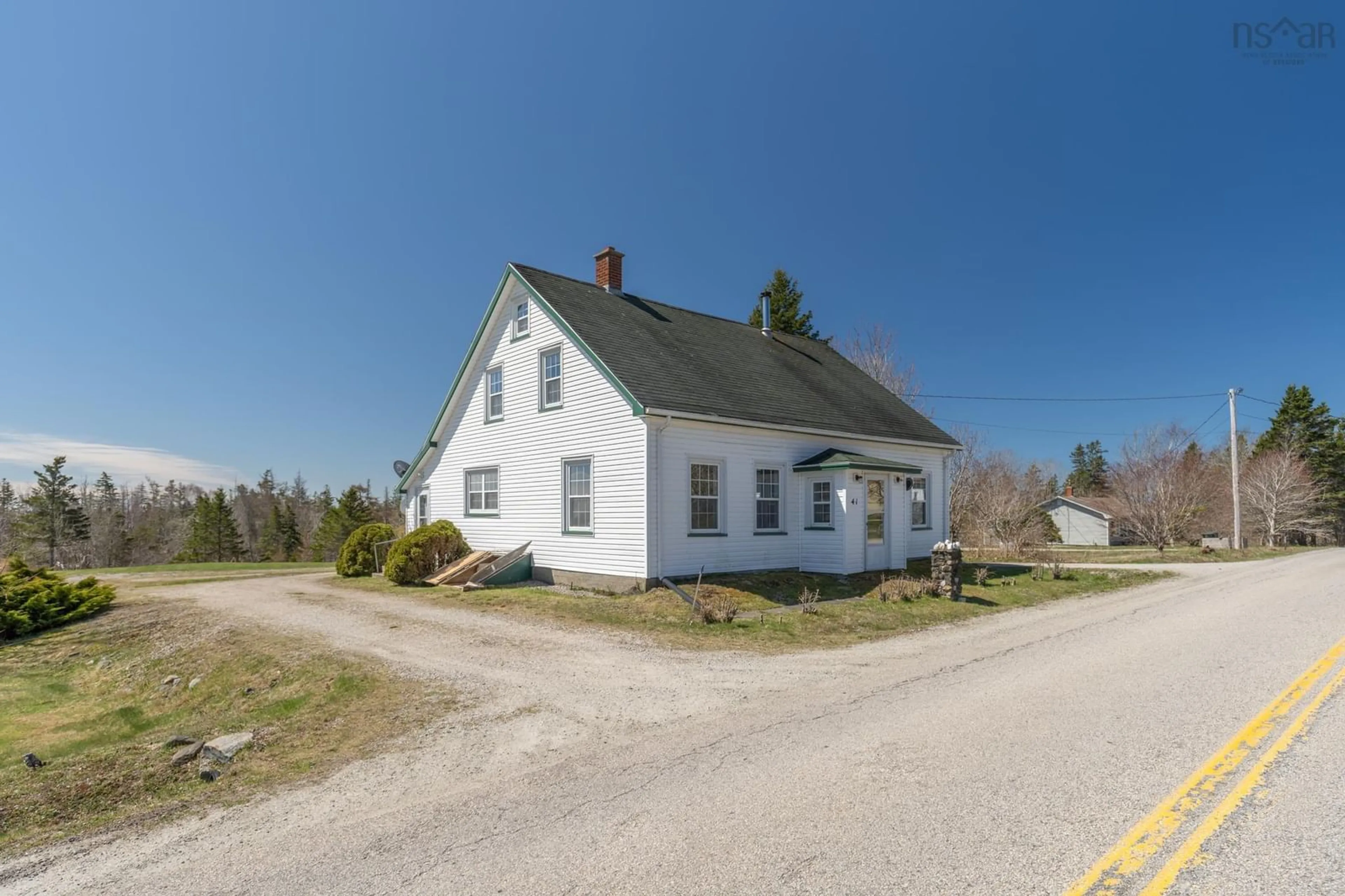 A pic from outside/outdoor area/front of a property/back of a property/a pic from drone, building for 41 Brooklyn Rd, Brooklyn Nova Scotia B5A 5H5