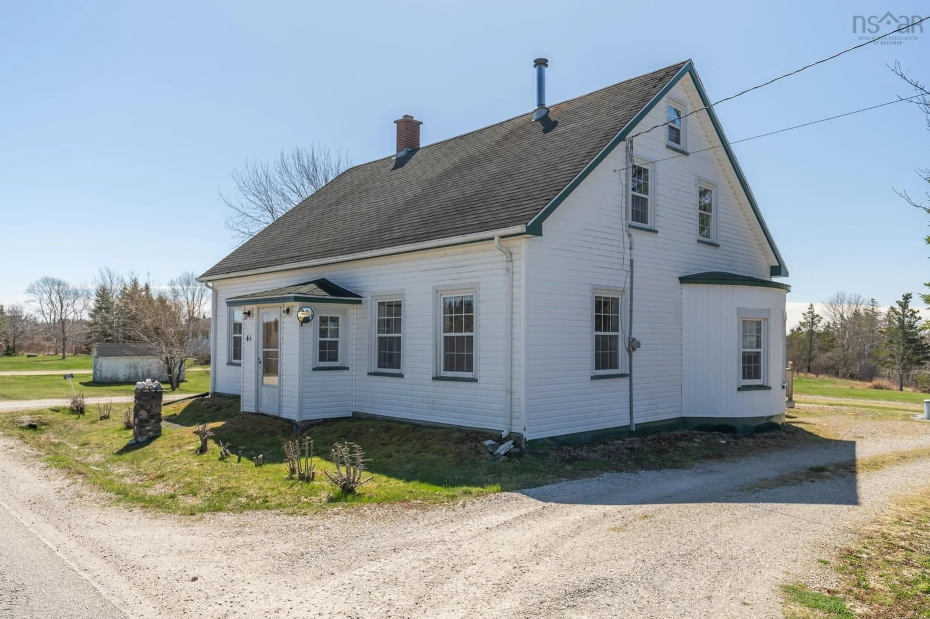 A pic from outside/outdoor area/front of a property/back of a property/a pic from drone, building for 41 Brooklyn Rd, Brooklyn Nova Scotia B5A 5H5